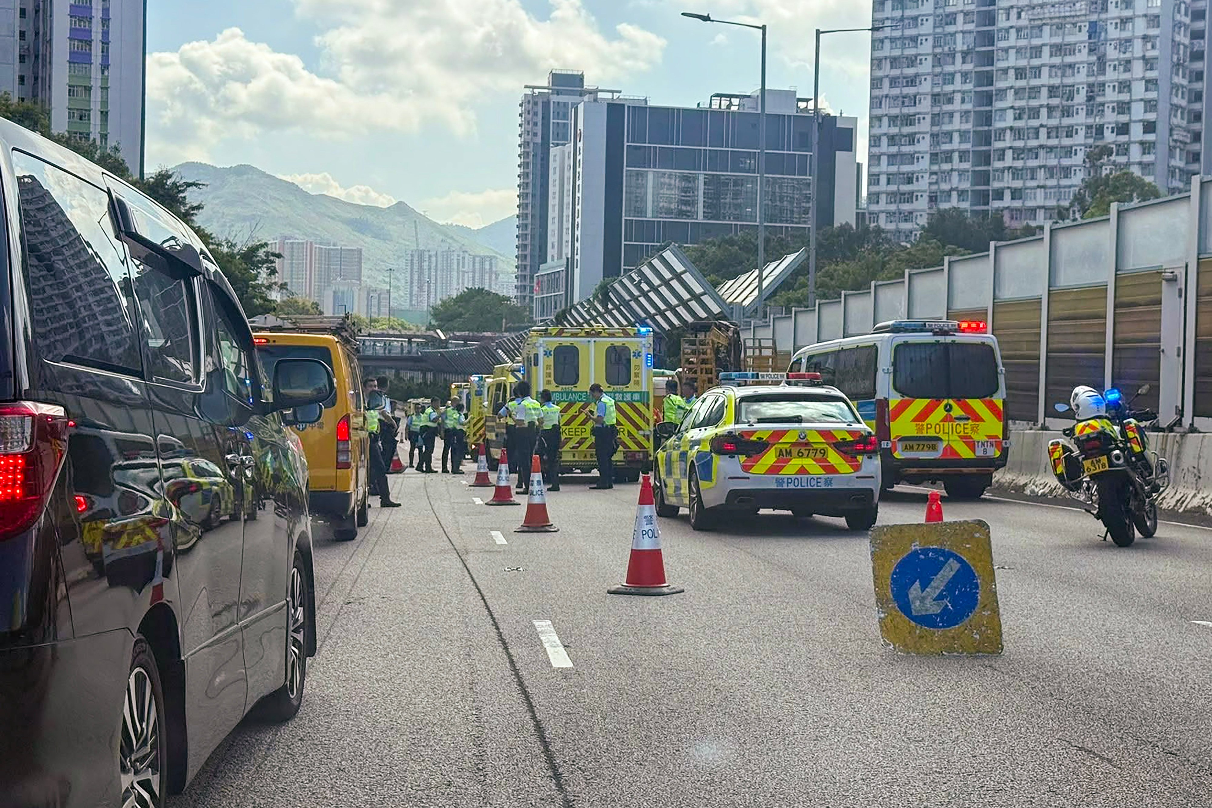 A minibus collided with a truck on Fanling Highway on Monday. Photo: Facebook/pttthk