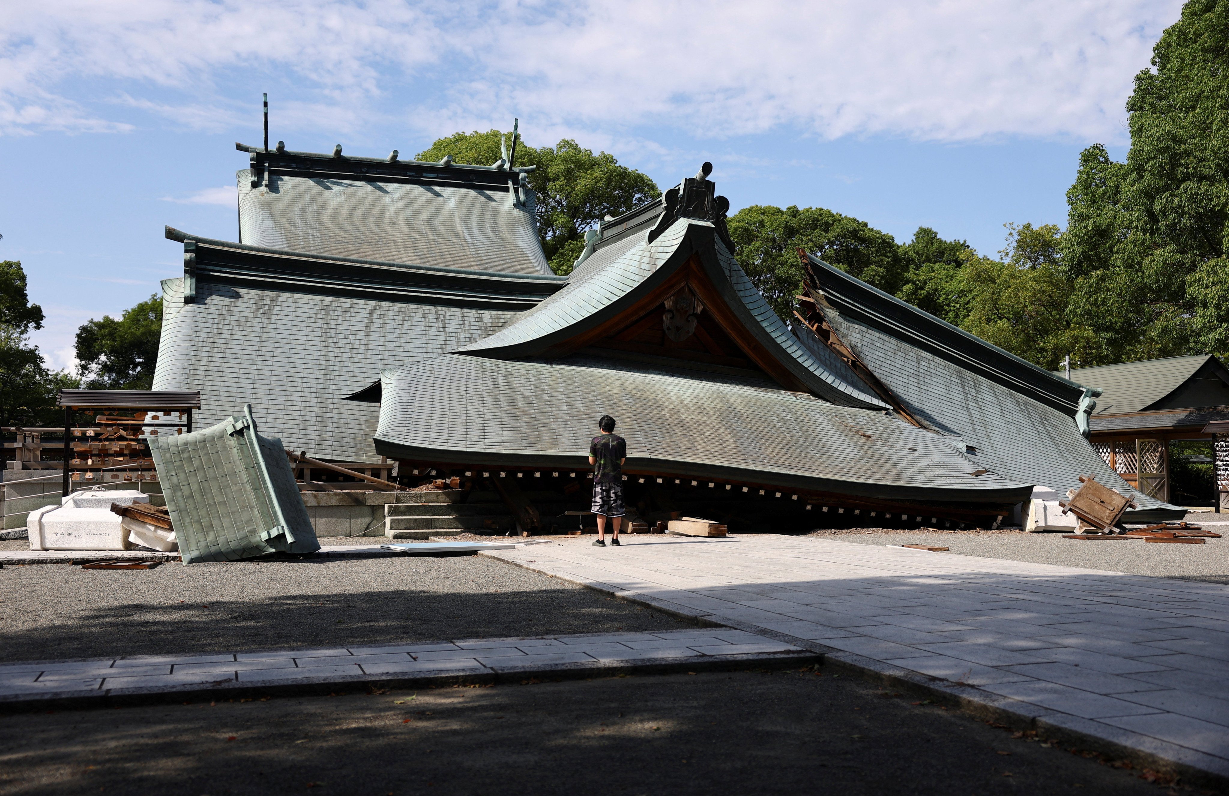 The damage at Yatsushiro Shrine after a magnitude 7.1 earthquake struck Kumamoto prefecture, Japan, in July. Photo: Reuters