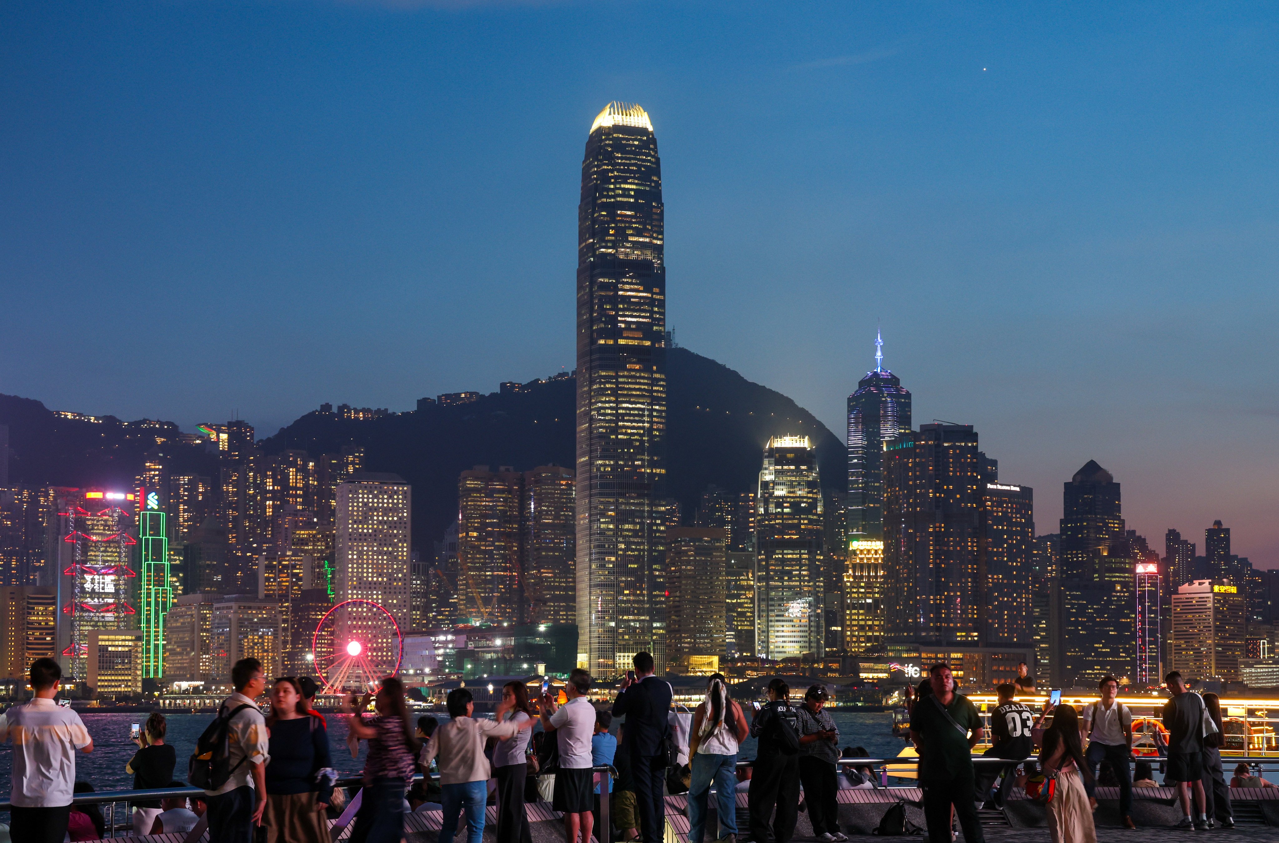 Higher interest rates are expected to put Hong Kong’s property market under pressure. Photo: Dickson Lee