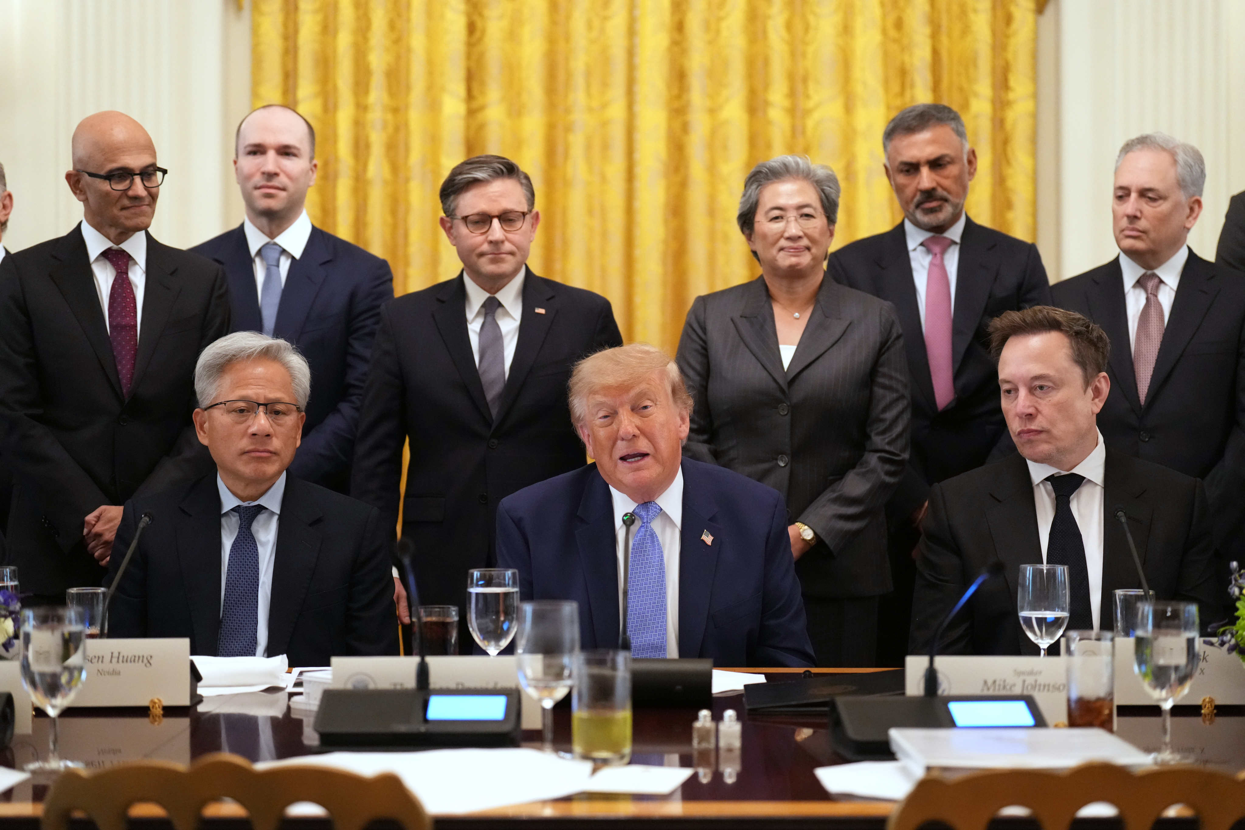 US President Donald Trump meets top tech and artificial intelligence executives in the White House. Photo: AP