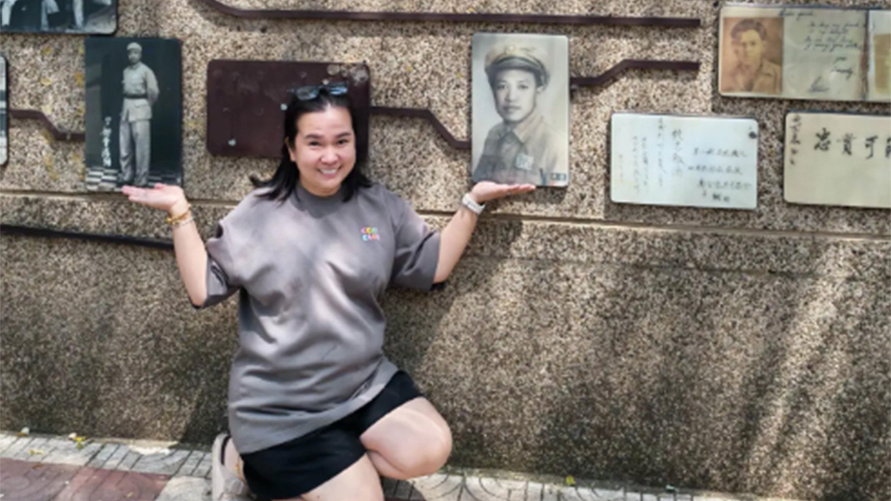 While visiting Kunming, a Malaysian-Chinese woman discovered historical photos honouring her grandfather’s wartime service in China as a mechanic and driver during World War II. Photo: Douyin