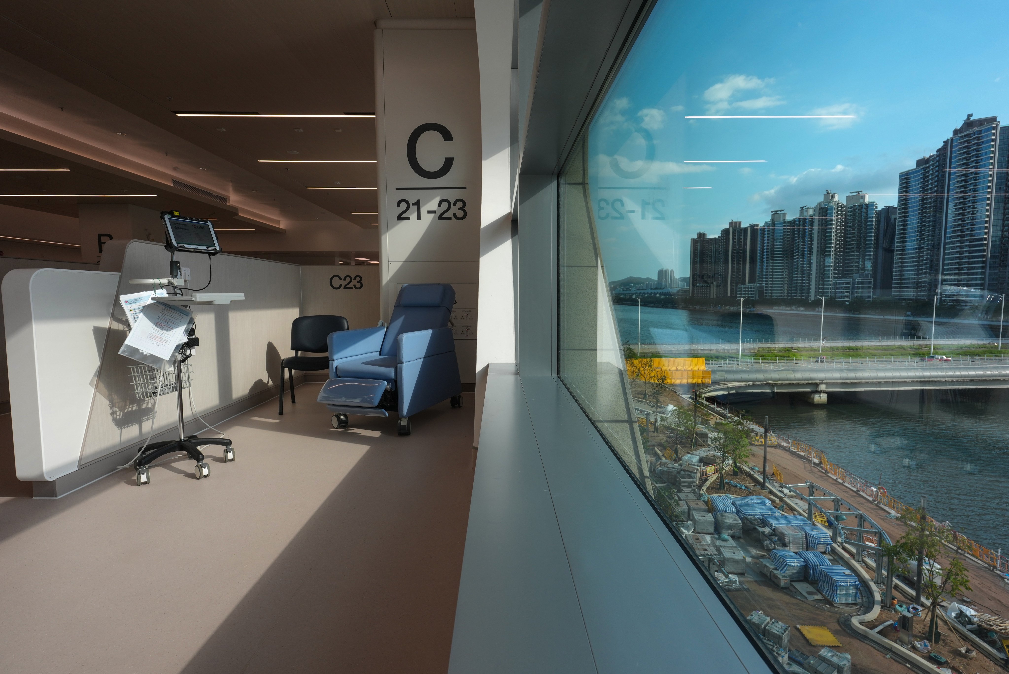 Clinical oncology day centre at Kai Tak Hospital. Photo: Kit Lai