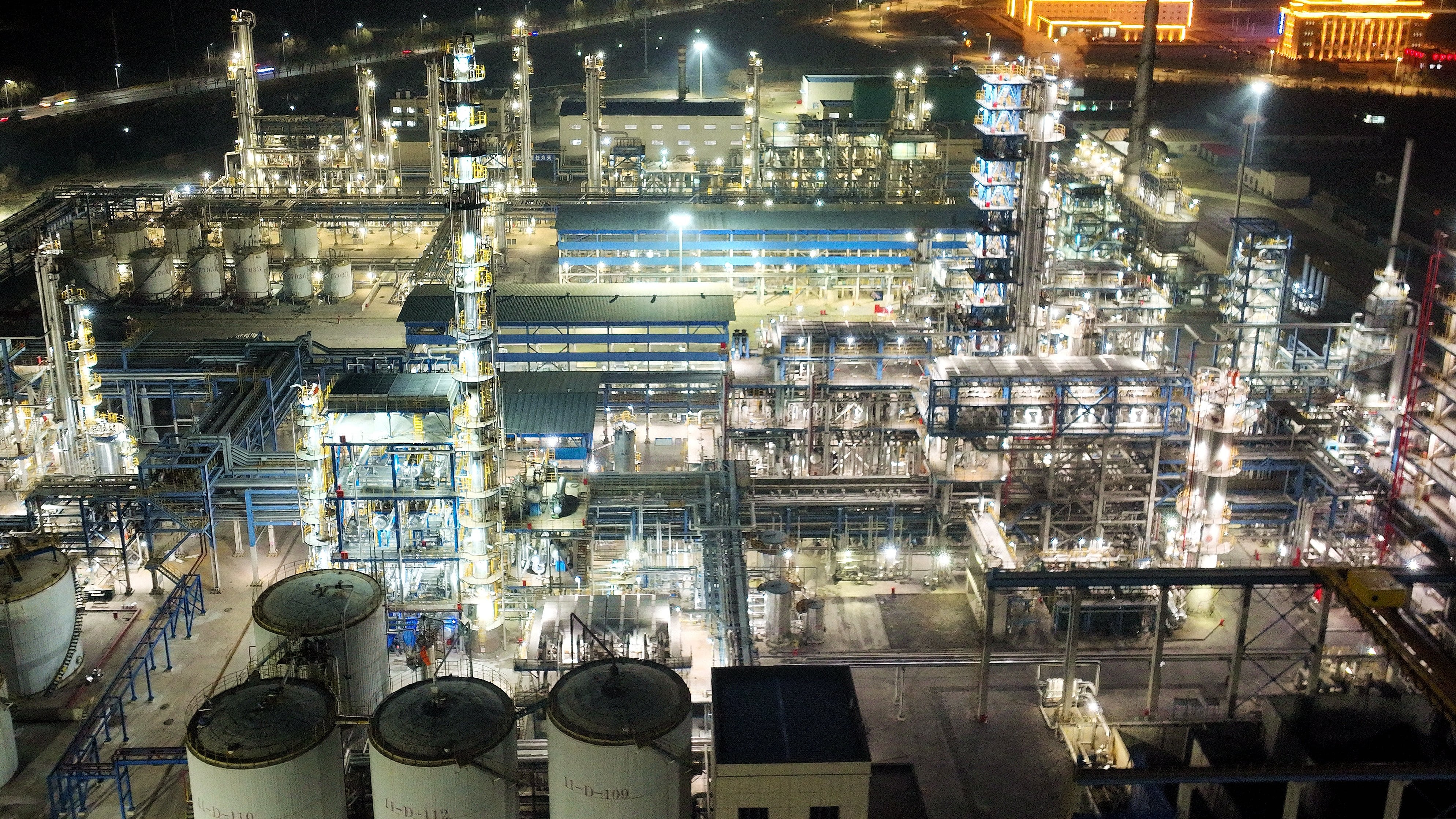 An oil refinery in China’s Shandong province. Photo: CFOTO/Future Publishing via Getty Images