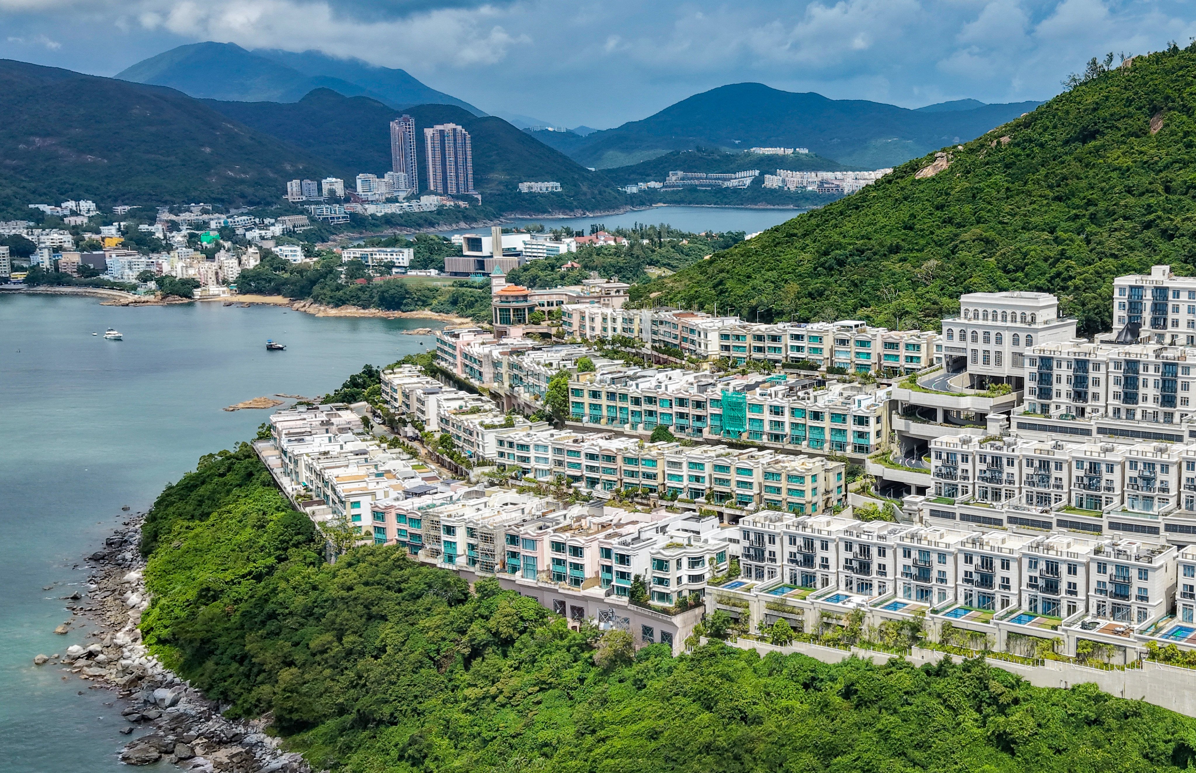 One Stanley comprises 32 detached houses and 11 low-rise blocks containing 50 flats in total. Photo: Elson Li