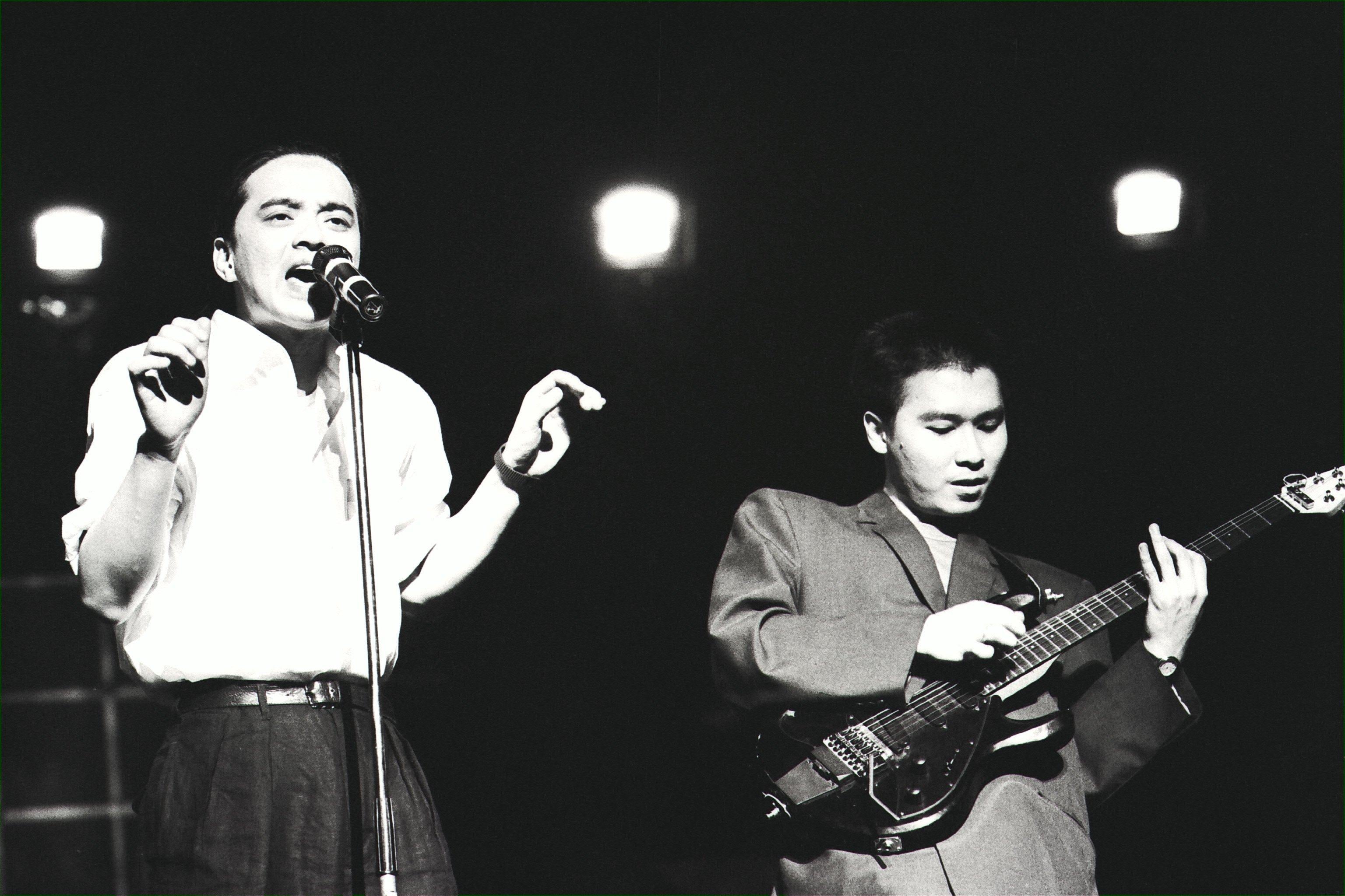 Anthony Wong (left) and Tats Lau of Tat Ming Pair perform in 1988. Photo: Sunny Lee