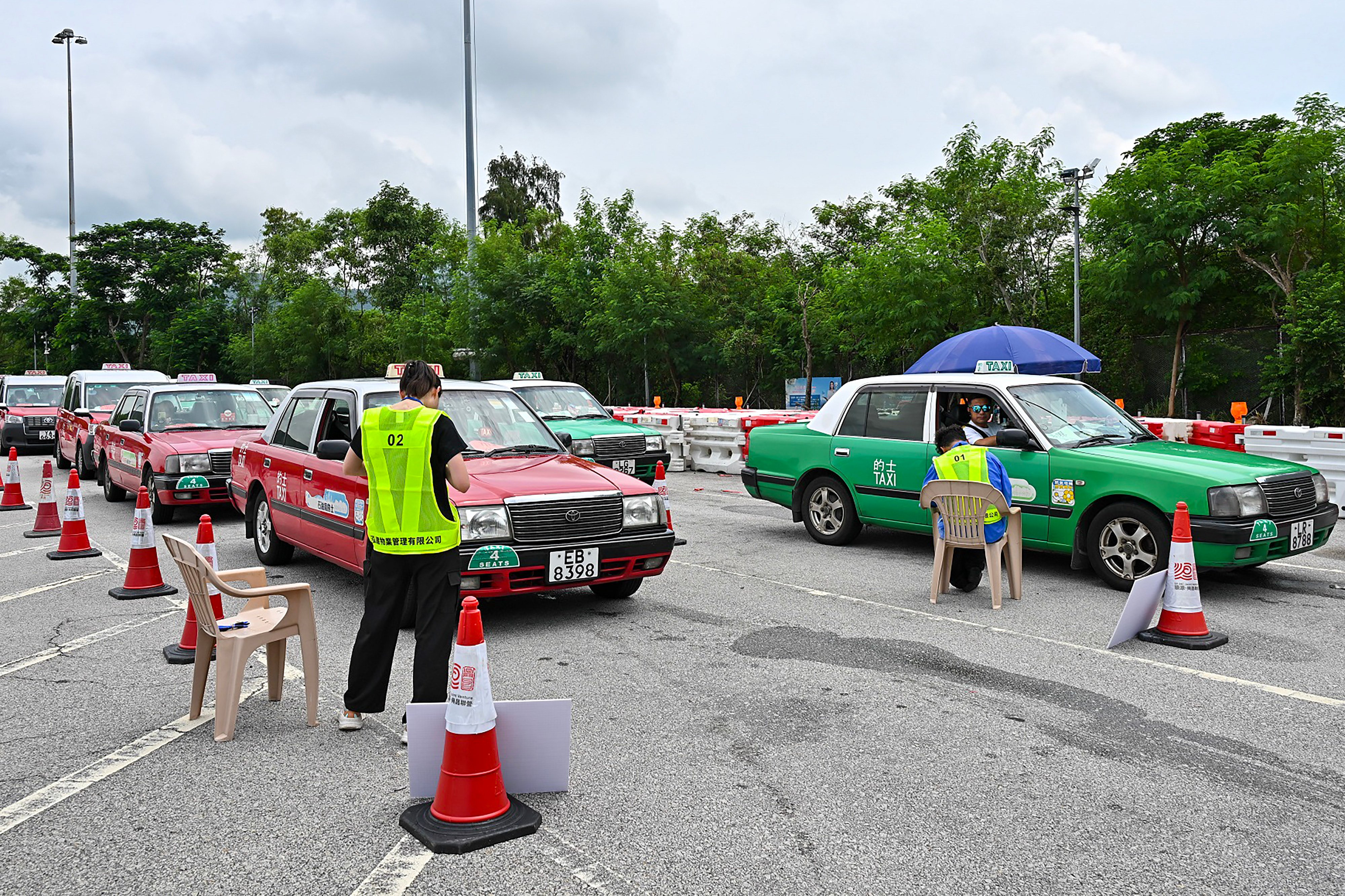 The buffer area for urban and New Territories taxis waiting to pick up passengers at the Huanggang Port. Photo: Handout