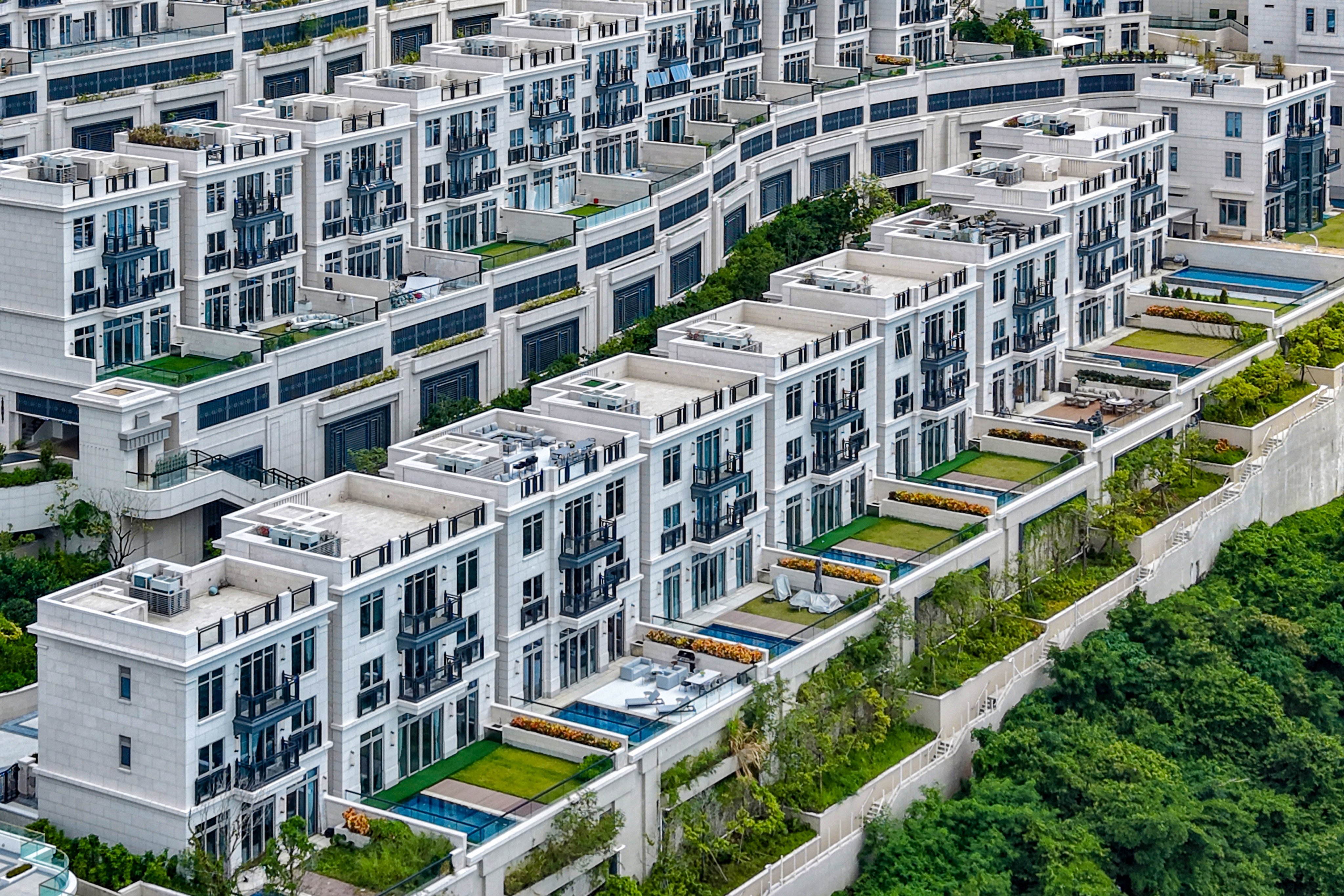 The Buildings Department has launched a probe into the building quality at One Stanley in Hong Kong’s Southern district, after receiving a complaint from an owner that insufficient steel bars were used during construction. Photo: Elson Li