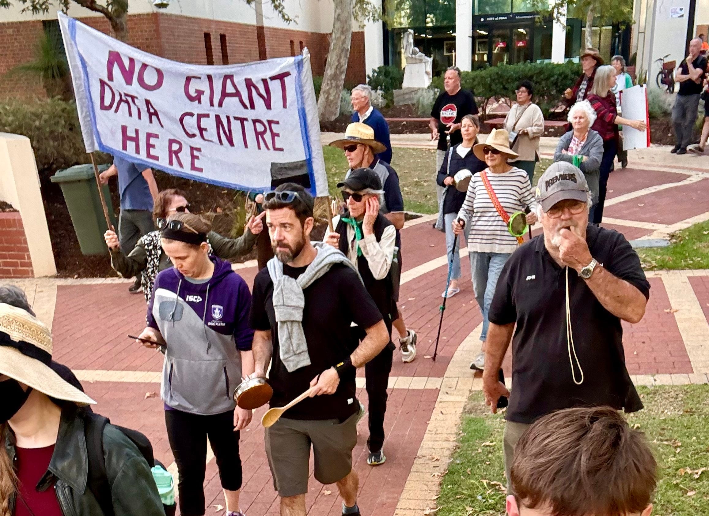Residents protest against data centres in Hazelmere, Perth. Photo: Kate Herren/Trillion Trees Australia