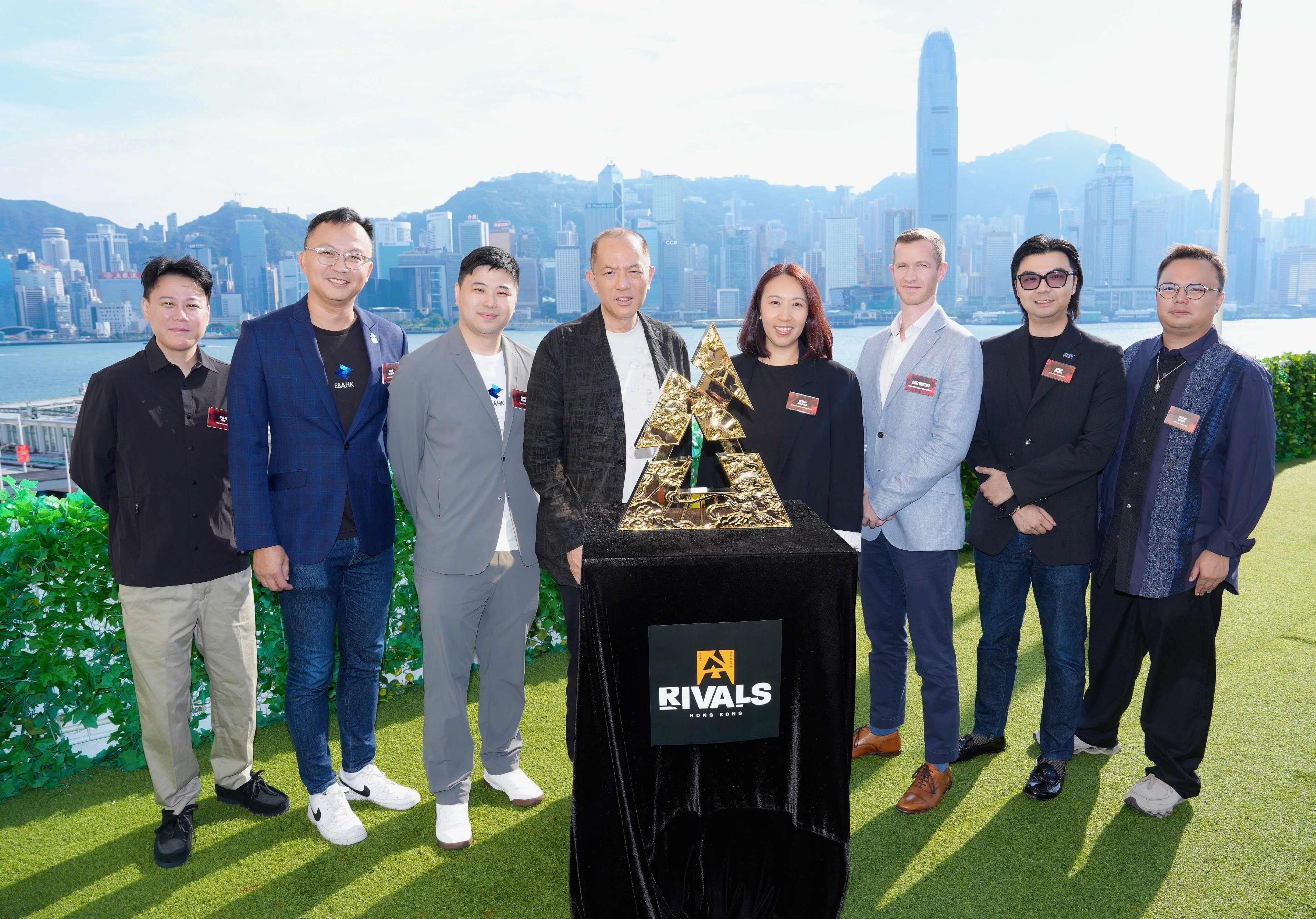 Eric Yeung (second left) and other officials gather around the BLAST Rivals trophy at the launch event on Thursday. Photos: BLAST
