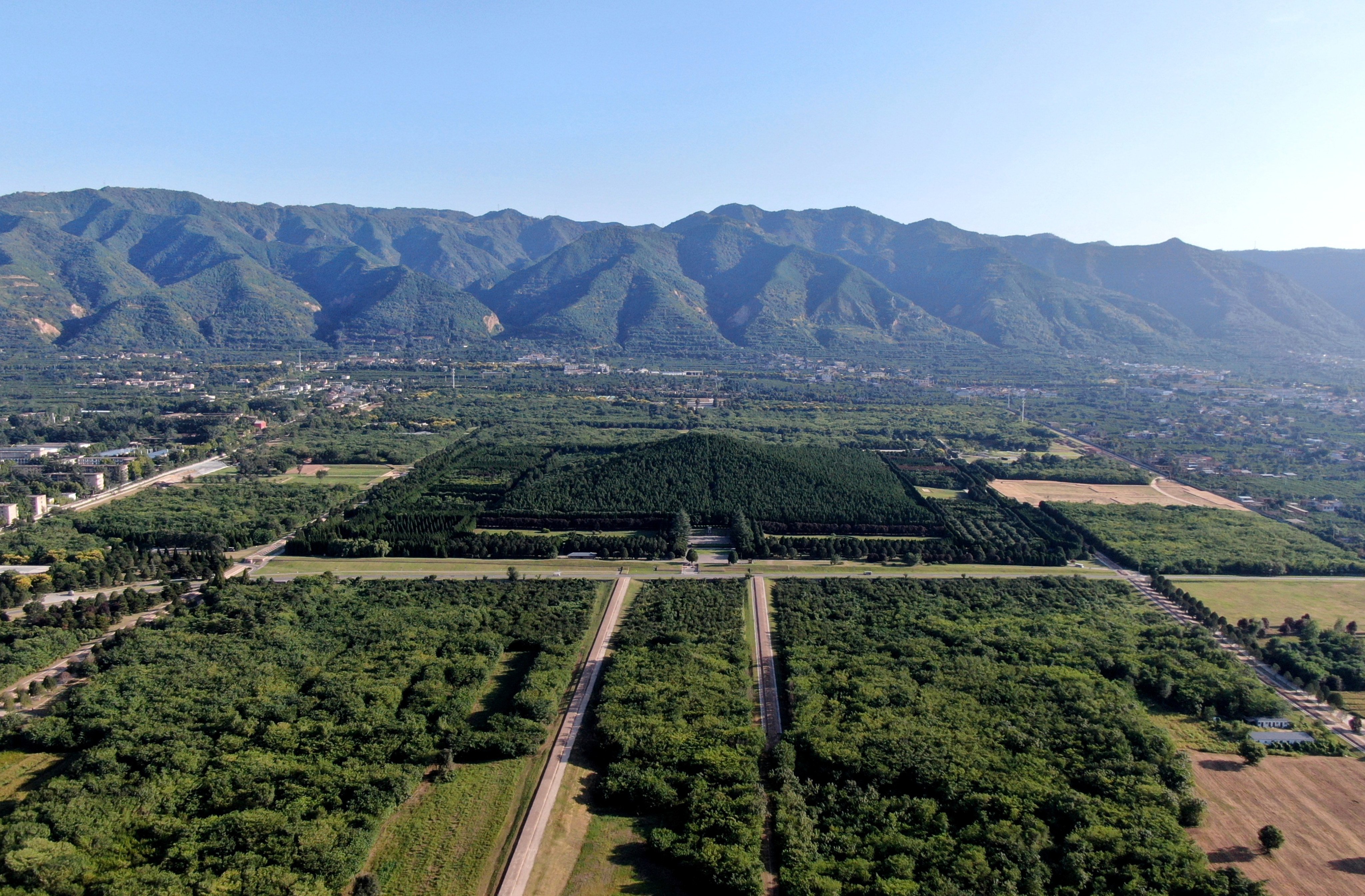 The Archaeological Site Park of the Mausoleum of the First Qin Emperor, in Xian, Shaanxi province, encompasses Qin Shi Huang’s still-unopened tomb, along with burial pits containing the terracotta warriors. Photo: Xinhua