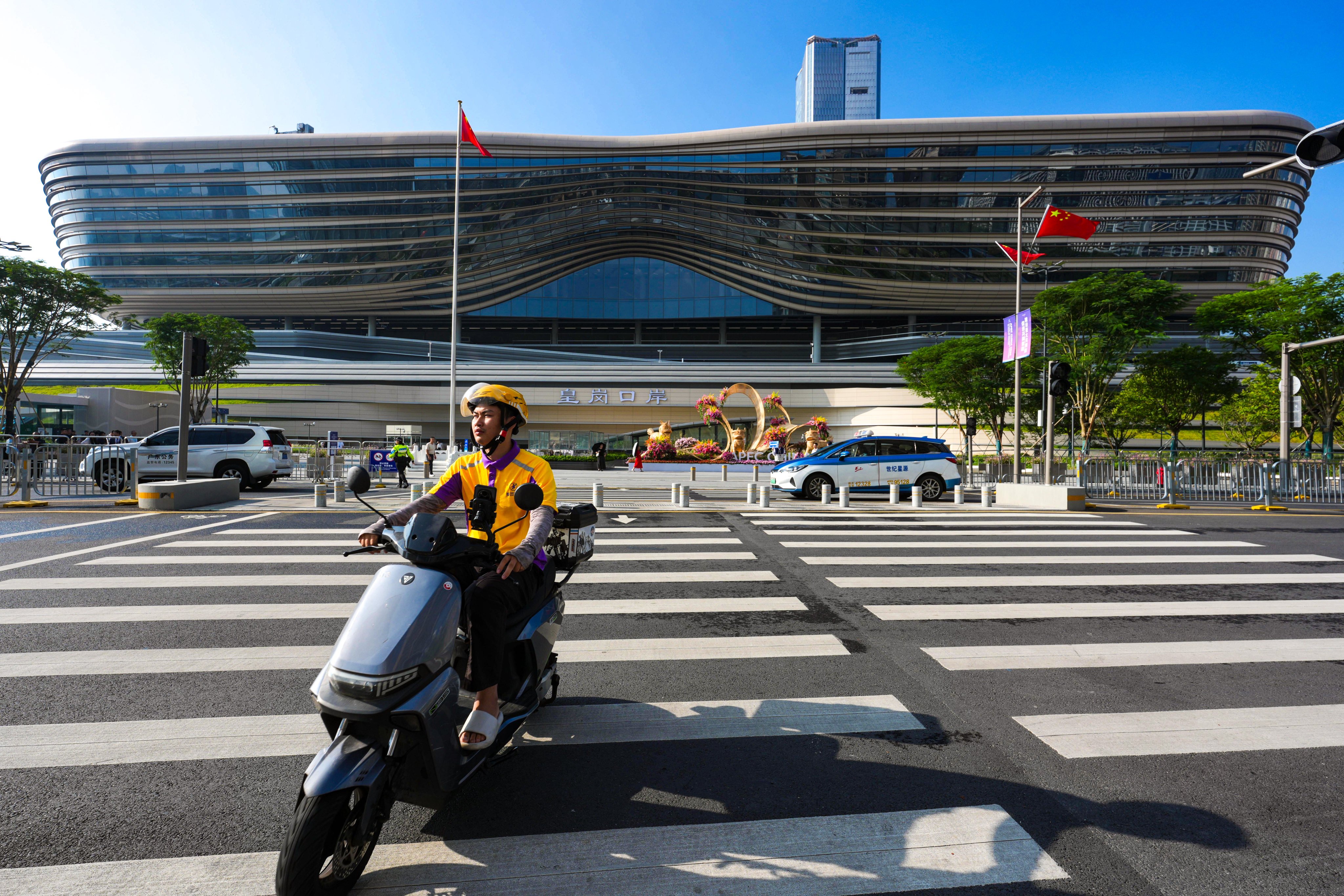The redeveloped Huanggang Port, seen from Shenzhen’s Futian district. Photo: Kit Lai