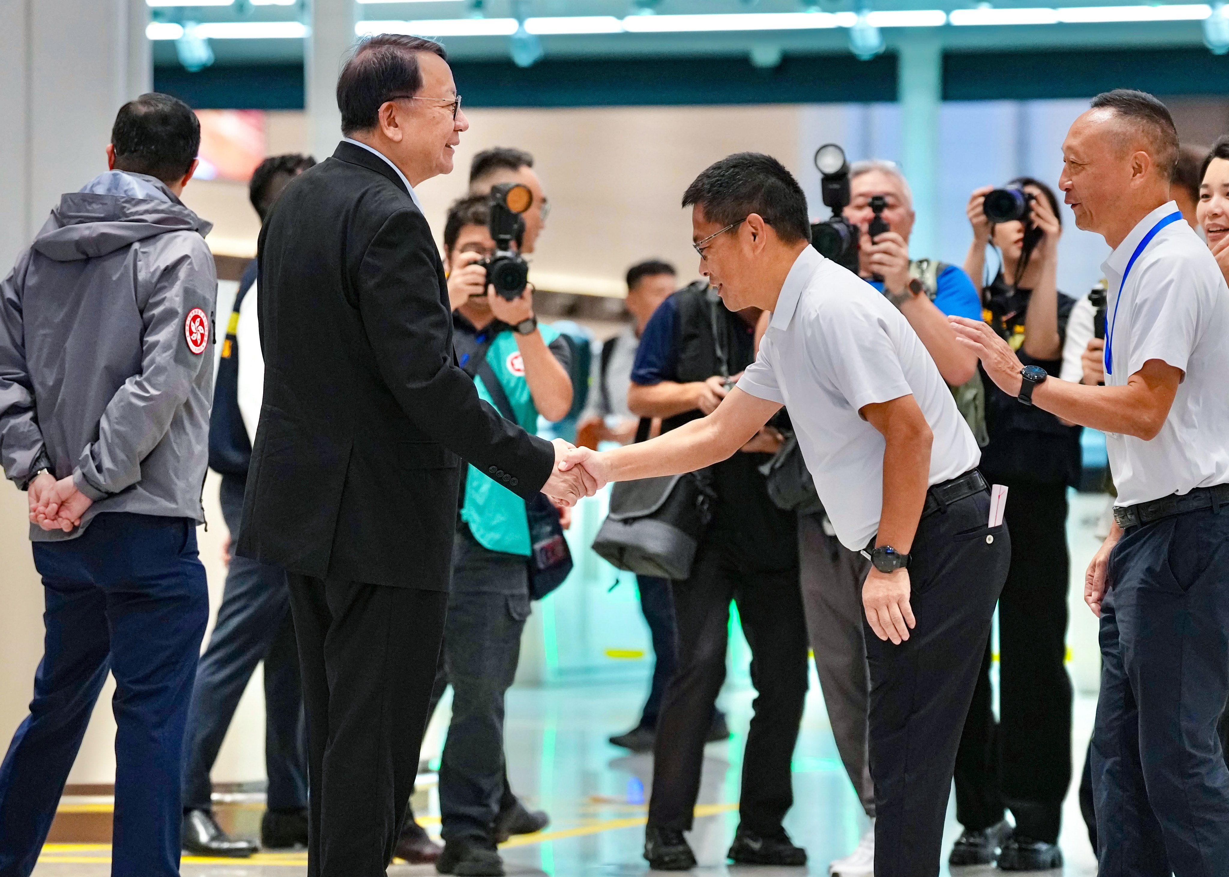 Chief Secretary Eric Chan (left), visits the port. Photo: Karma Lo