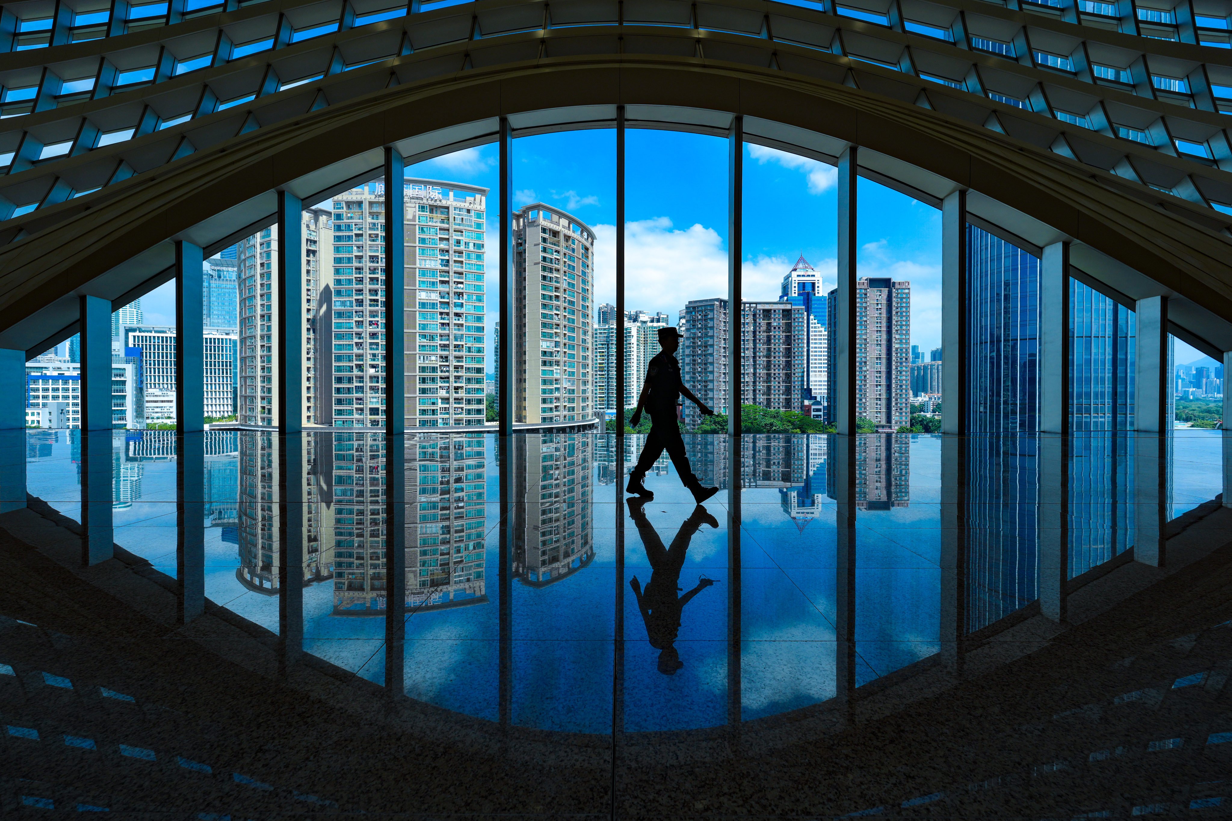 The building has an observation deck. Photo: Kit Lai