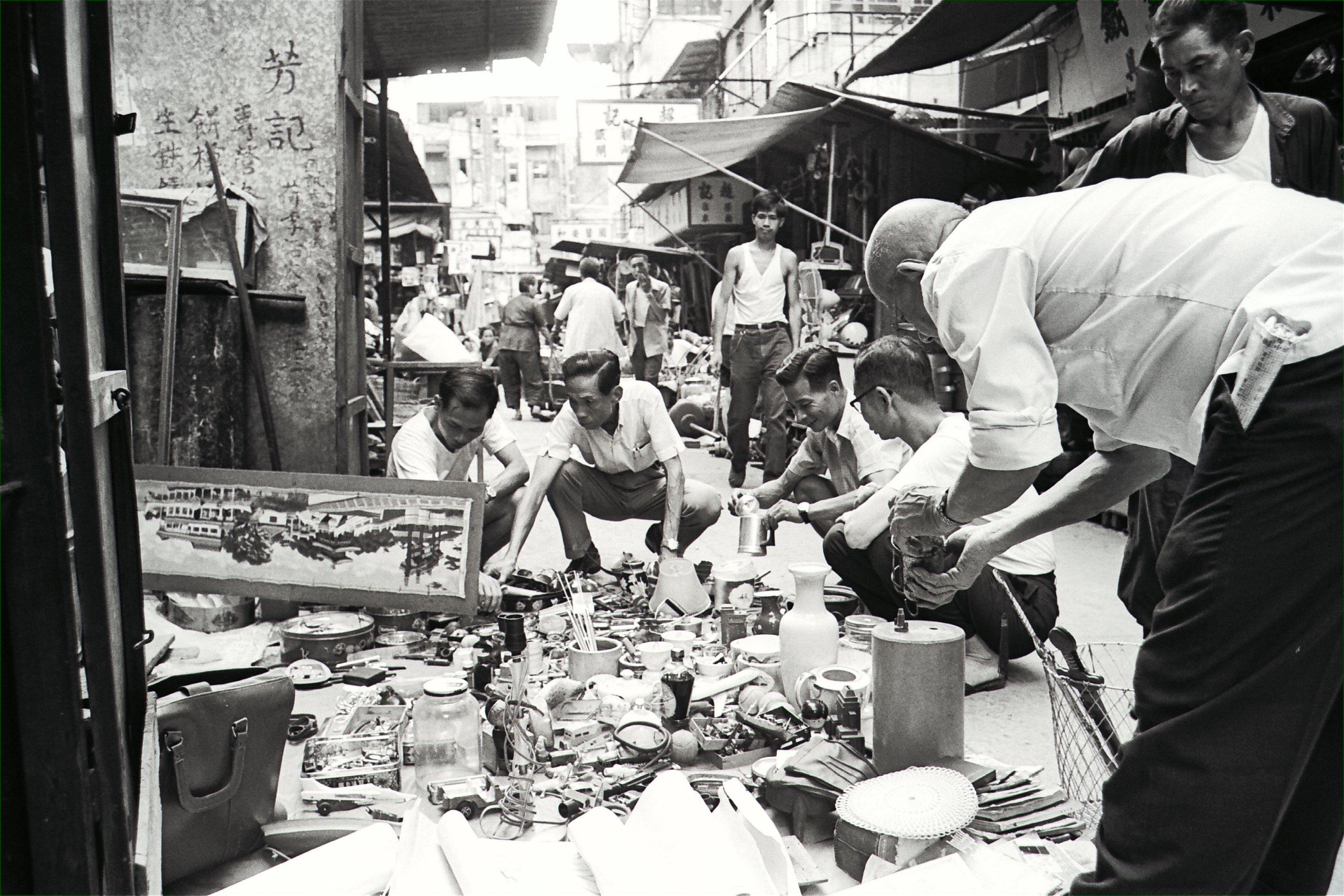 Upper Lascar Row, better known as Cat Street, in 1974, when the government intended to preserve the street as a tourist attraction under the Western District Urban Renewal Pilot Scheme. Photo: SCMP Archives