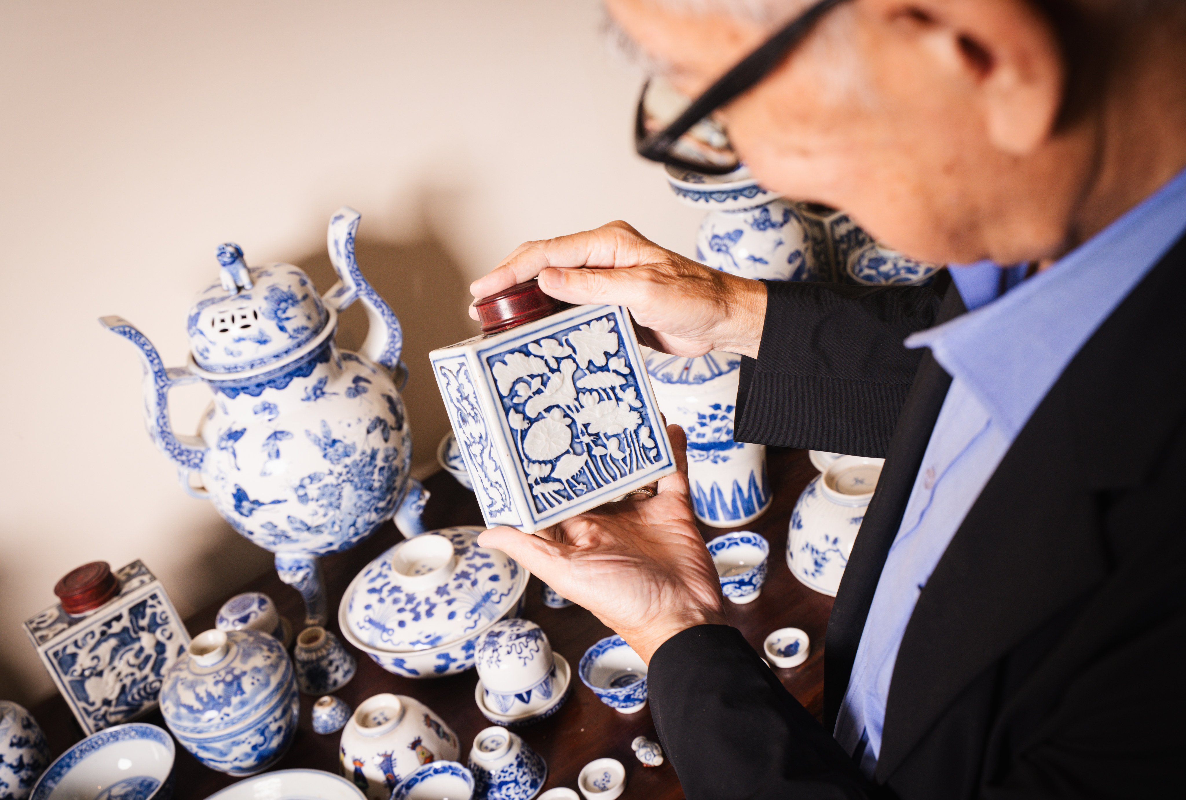 Some of Chua’s blue-and-white porcelain pieces. Photo: Alexander Mak