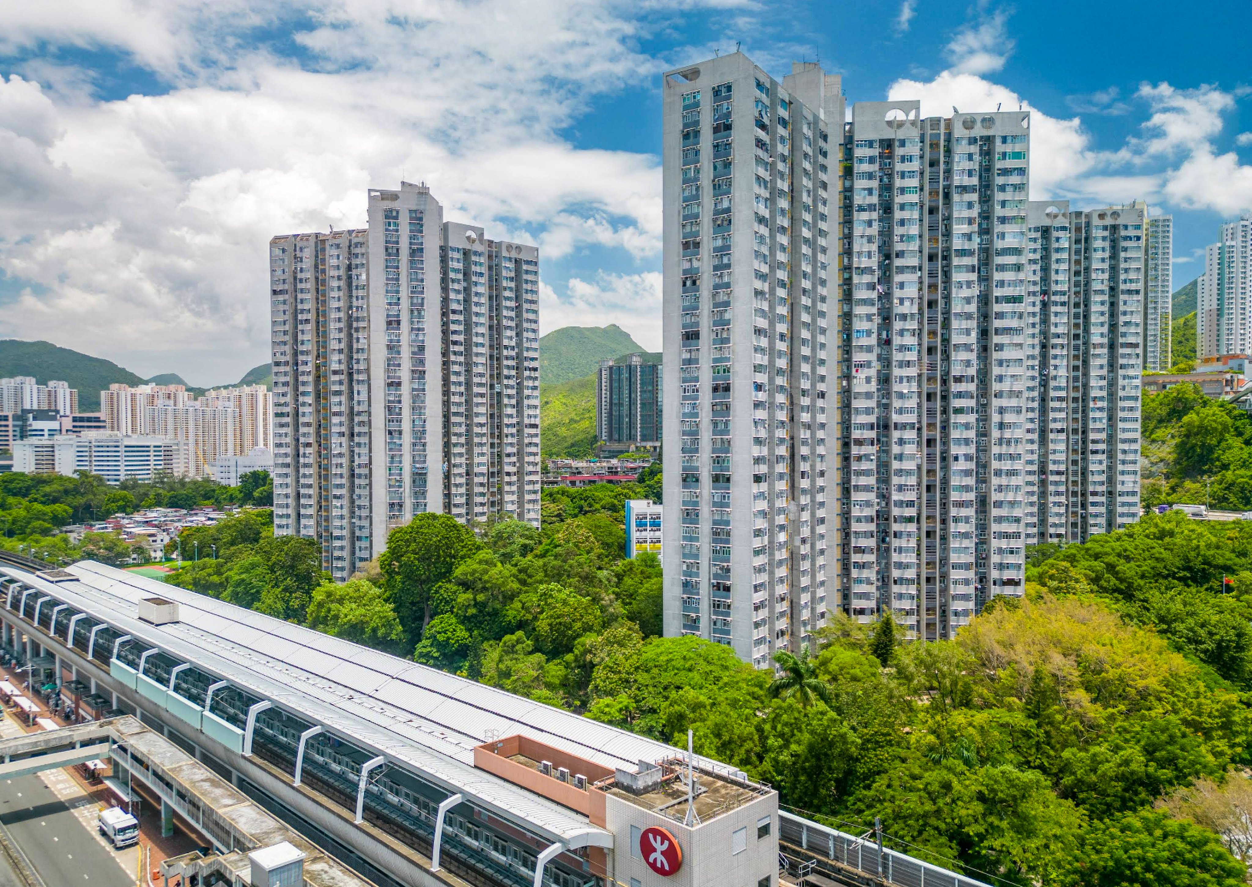 Thirty-nine lifts replaced at Pok Hong Estate between May 2025 and July this year are affected, the government says. Photo: Handout