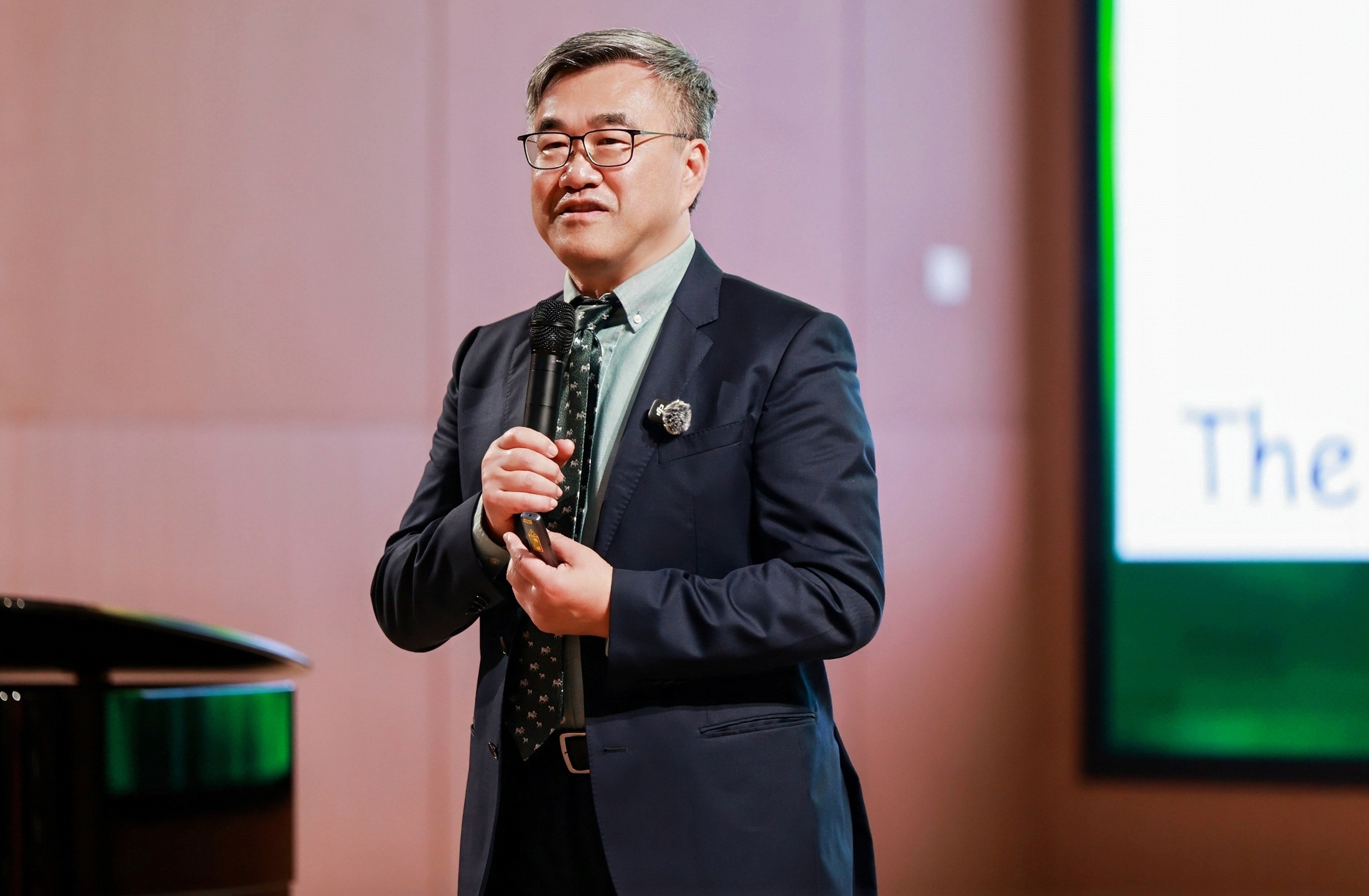 Li Renke, a pioneer in cardiac regenerative medicine, has died aged 65. Photo: Handout