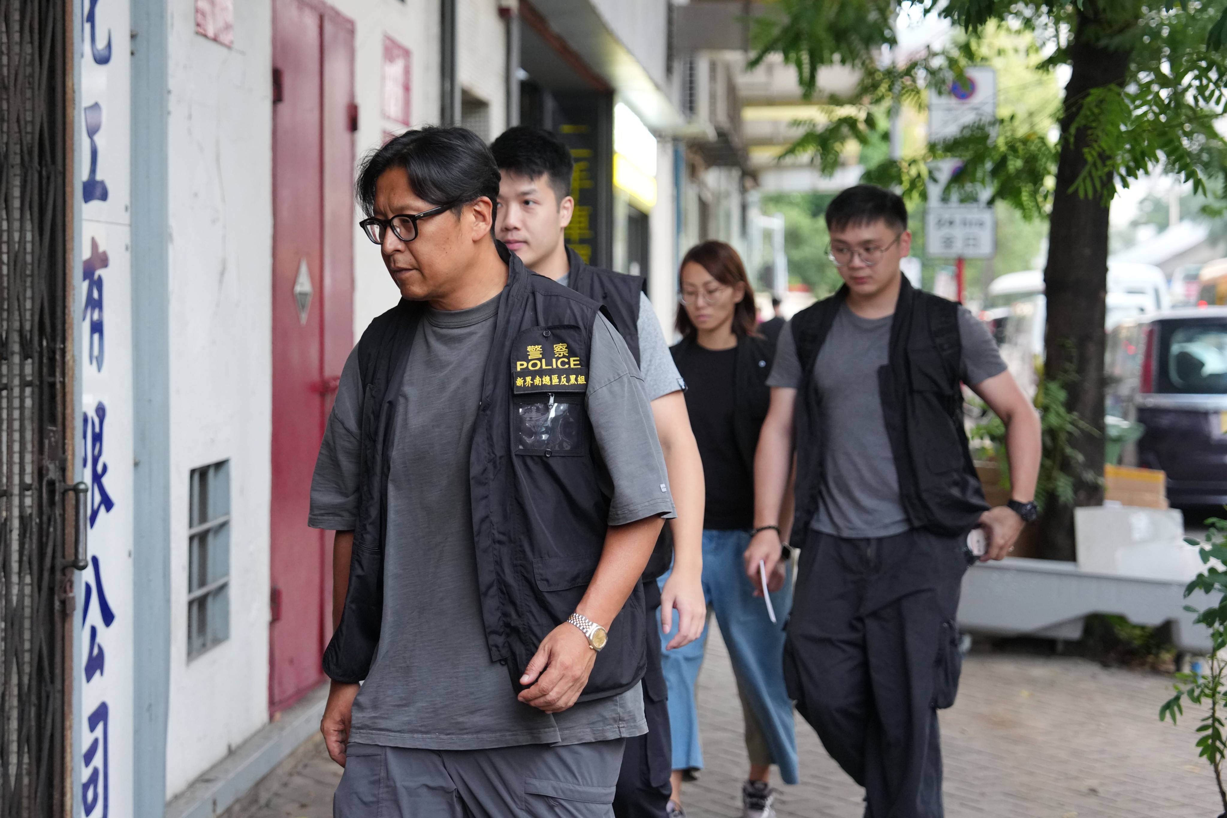 Firepace Components 3 arrested over missing fire-safety parts in 48 Hong Kong lifts, source ...