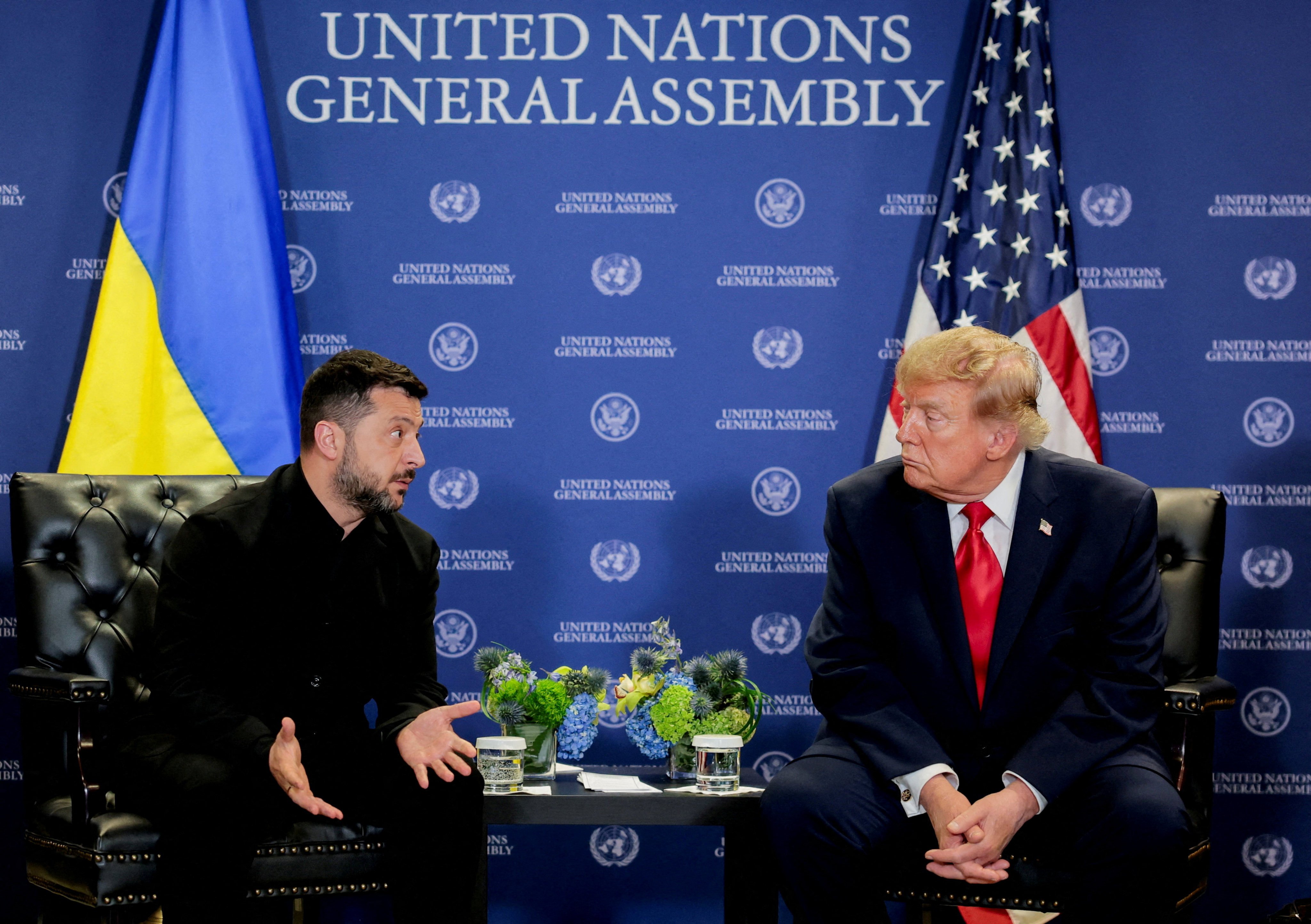 US President Donald Trump (right) with Ukraine’s President Volodymyr Zelensky in New York on September 22. Photo: Reuters