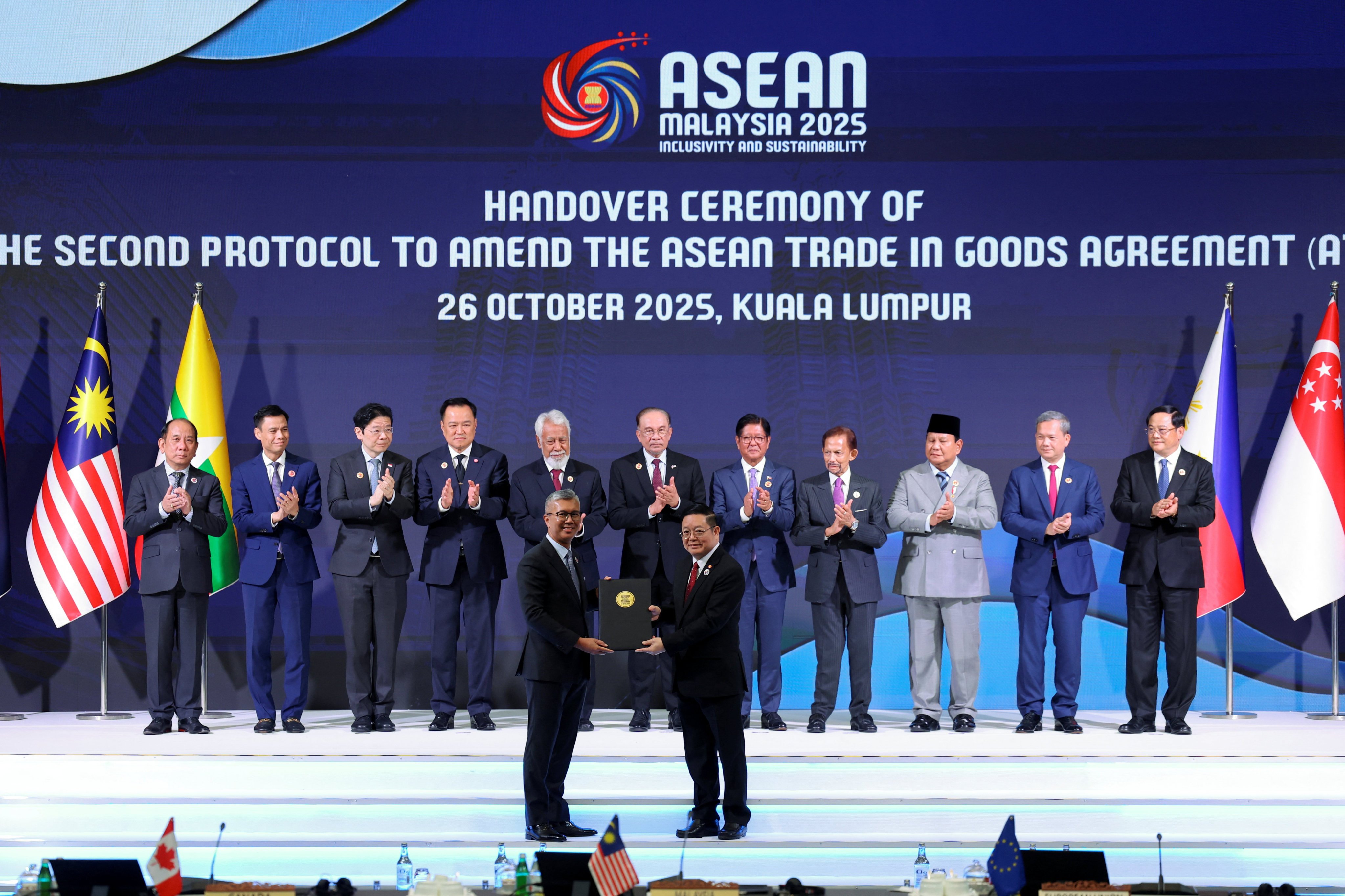 Asean leaders attend a handover ceremony at the bloc’s summit in Kuala Lumpur in October last year. Photo: Reuters