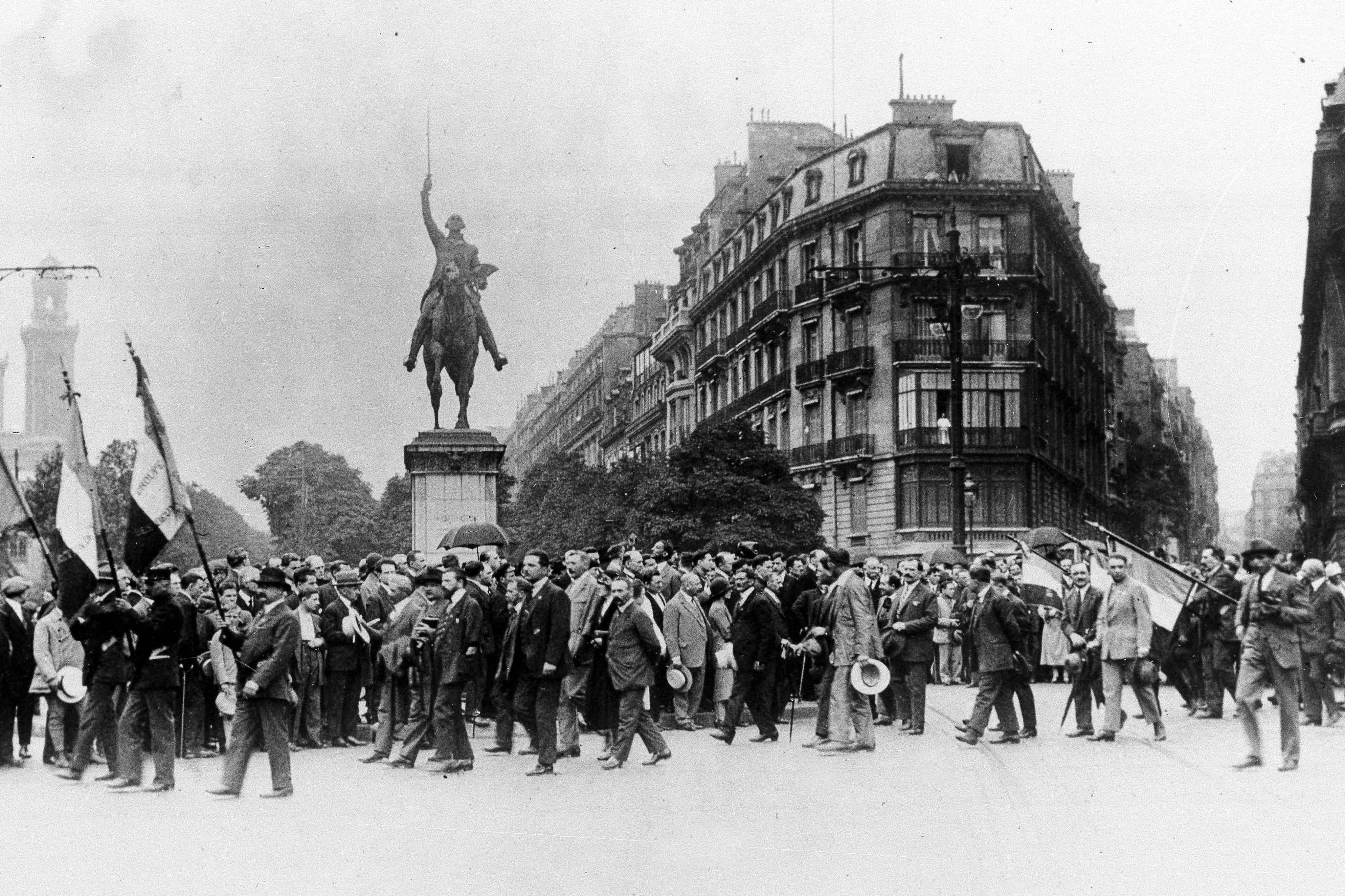 French war veterans march through Paris in July 1926 to protest the repayment terms of wartime debts owed to the United States. Photo: AP