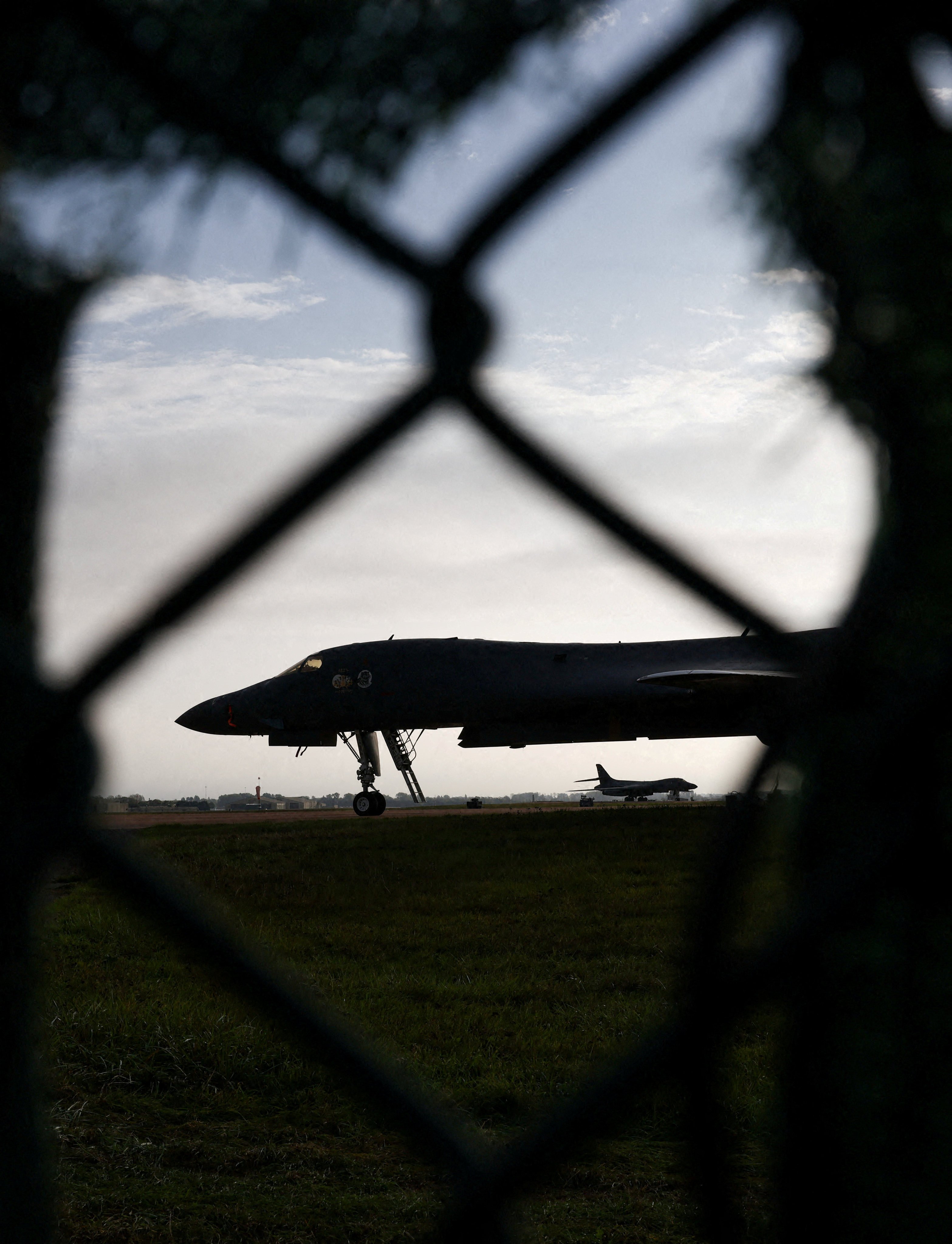 A B‑1B Lancer bomber is seen at the RAF Fairford airbase, which hosts US Air Force personnel, in Gloucestershire, Britain, in September. Photo: Reuters