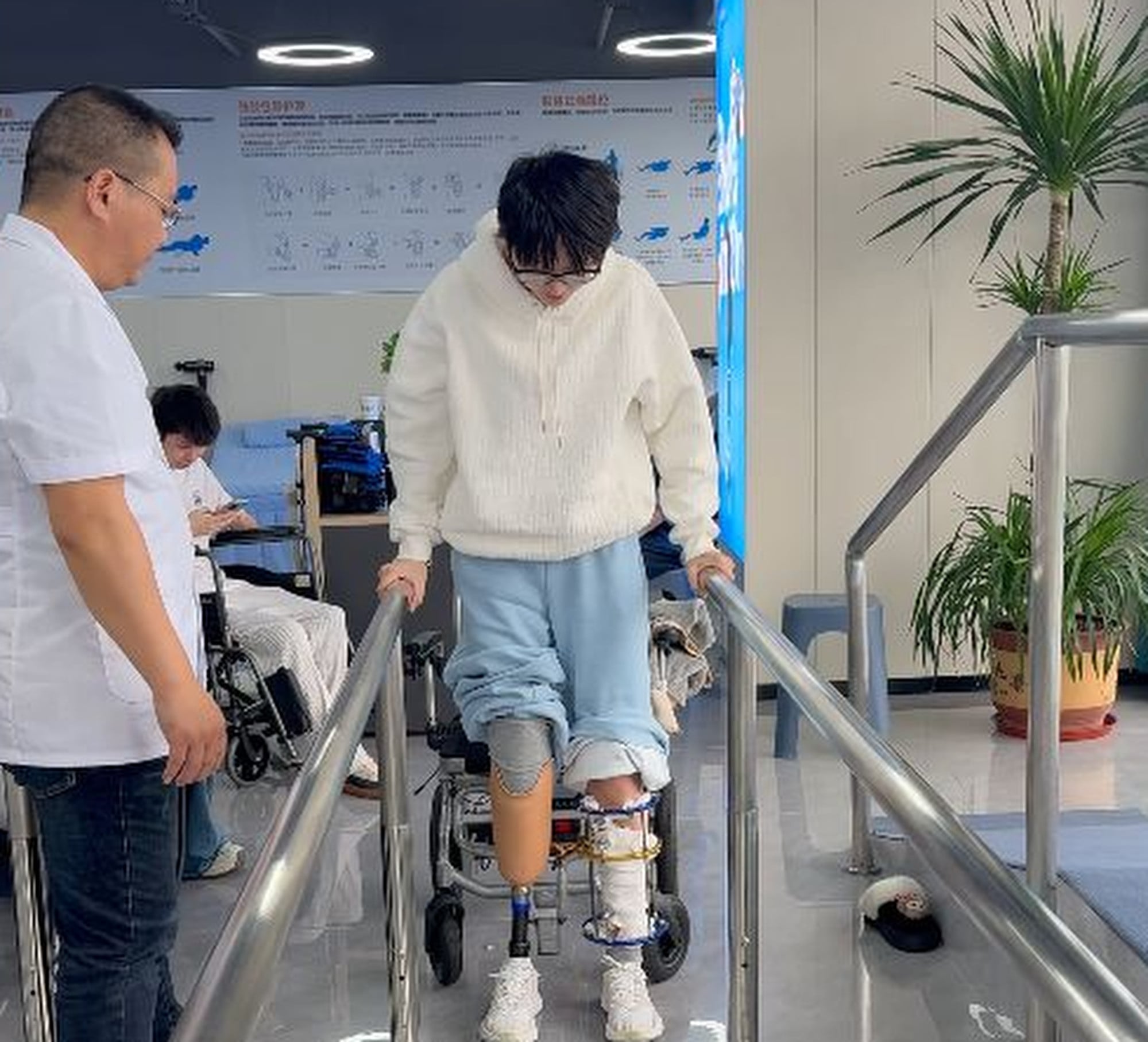 The extensive injuries of @wananan included multiple bone fractures, an intracranial haemorrhage, damage to her cervical spine and internal organs, and the amputation of her lower right leg. Photo: 163.com The extensive injuries of @wananan included multiple bone fractures, an intracranial haemorrhage, damage to her cervical spine and internal organs, and the amputation of her lower right leg. Photo: 163.com