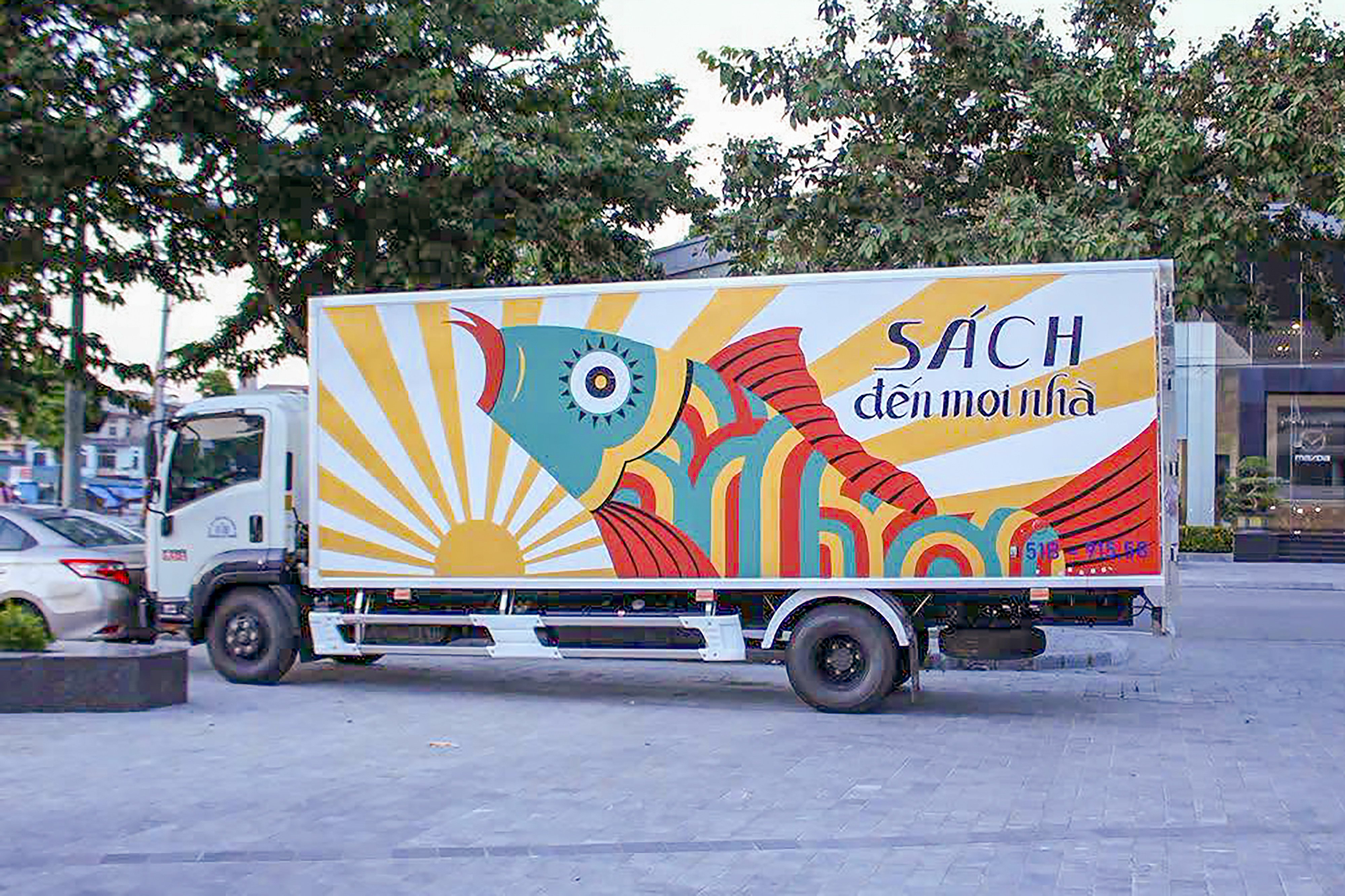 The “Books To Every Home” project book truck in Vietnam. Photo: Facebook/dongabook