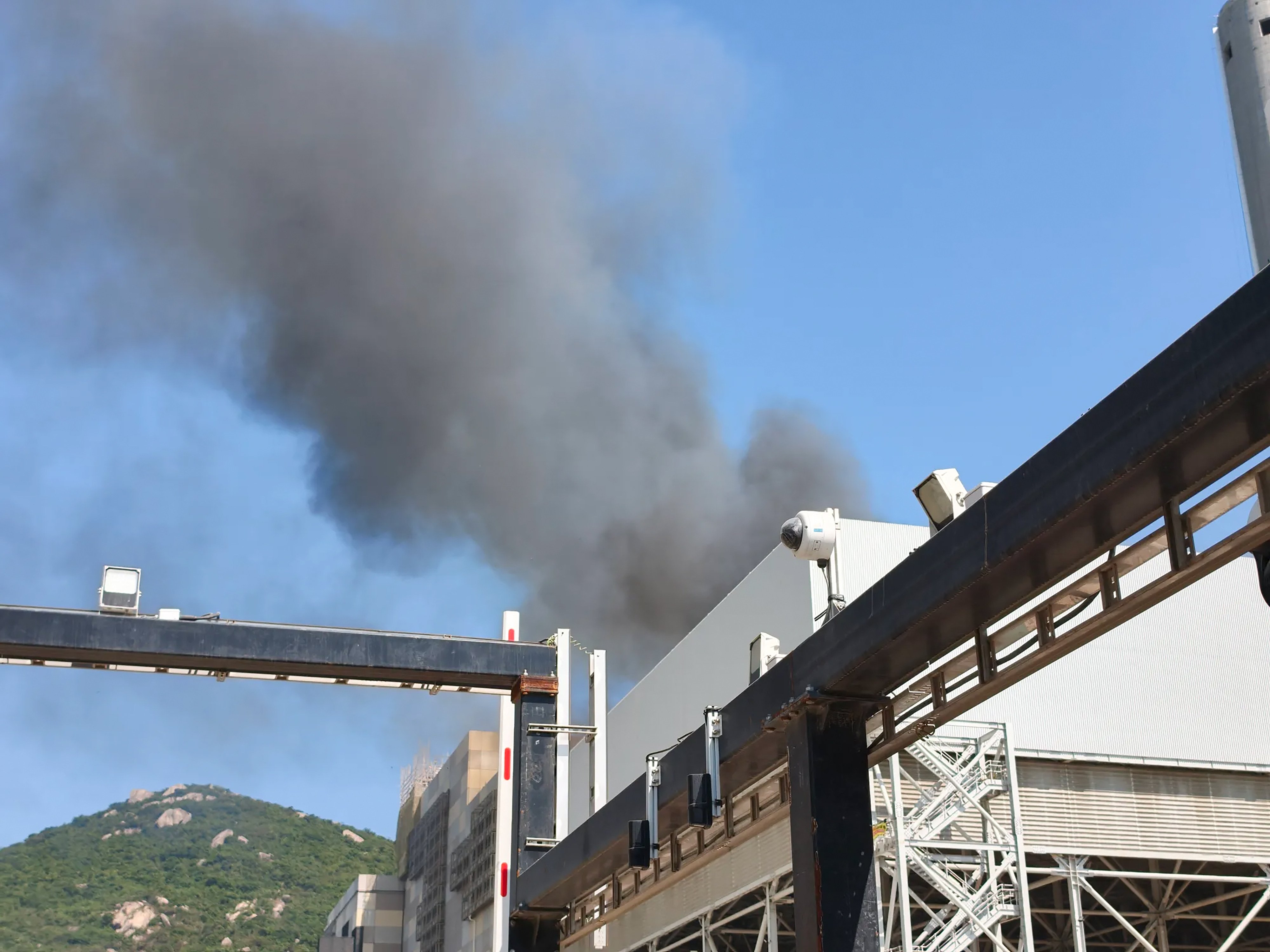 A fire broke out on Monday at Hong Kong’s waste-to-energy incinerator. Photo: Threads/edward.chung_