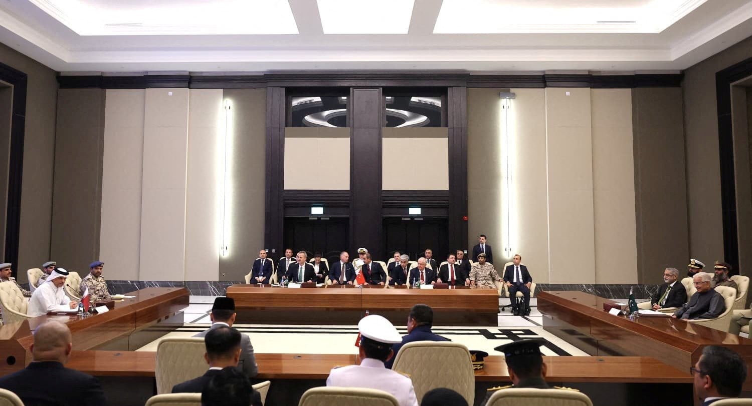 Turkey, Qatar, Pakistan, and Indonesia sign an agreement aimed at boosting defence cooperation and strengthening defensive capabilities in Doha on Wednesday. Photo:  Qatar News Agency / Reuters