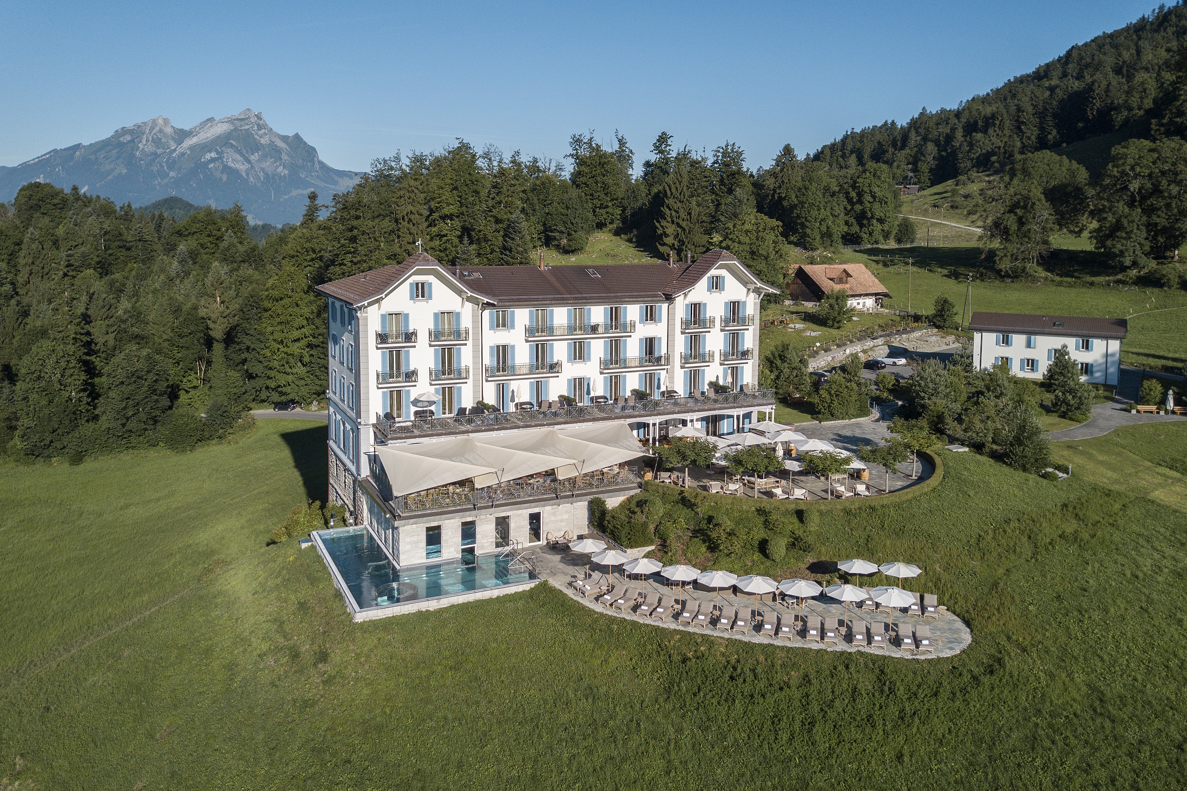 Stunning 360-degree vista year round at Hotel Villa Honegg