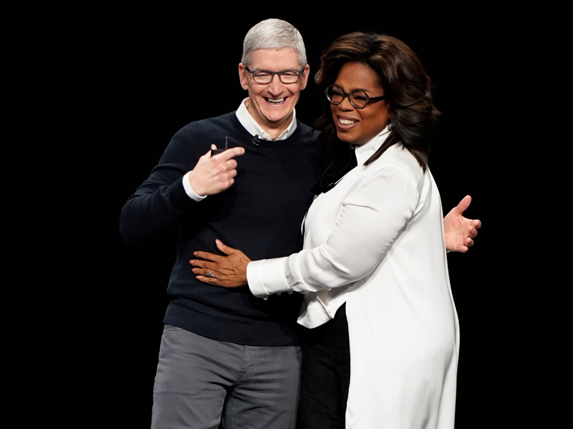 Apple CEO Tim Cook (left) with American television host Oprah Winfrey at Monday’s star-studded event in California to unveil the technology company’s new streaming service, Apple TV Plus. Photo: AP