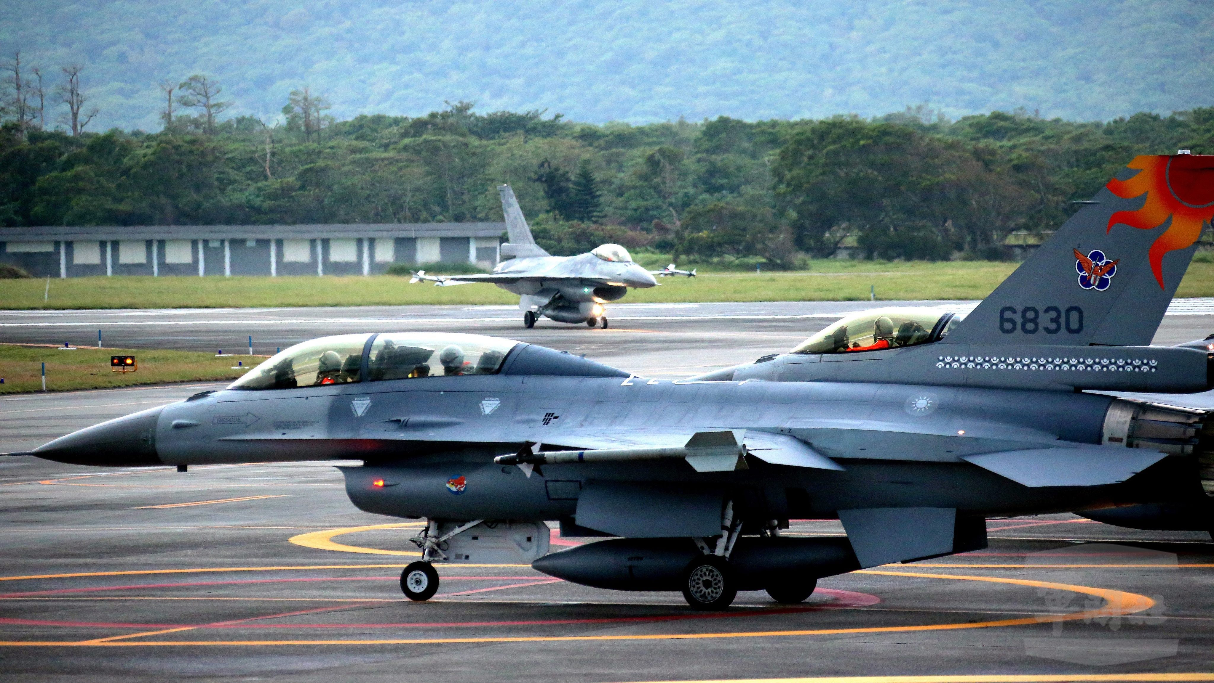 Ввс тайваня. F-16 Taiwan. F-16 Тайваня. Advanced f-16 super Viper f-21. A-16 Taiwan.