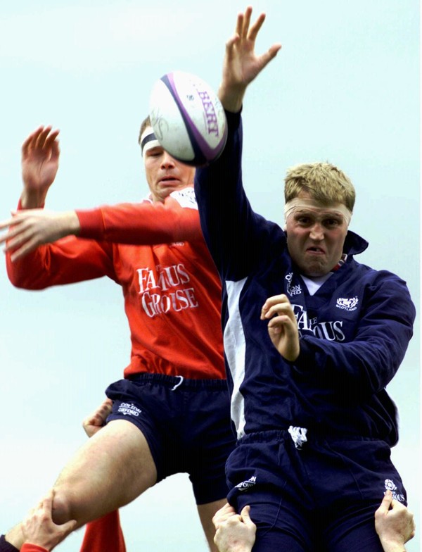 Doddie Weir during a training session in 1998. Photo: Reuters