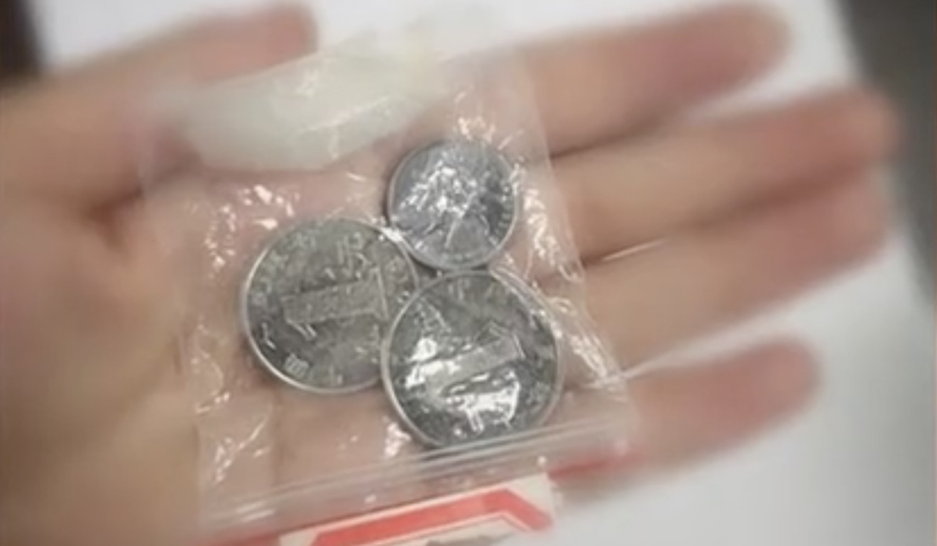 koin yang dilempar Xia