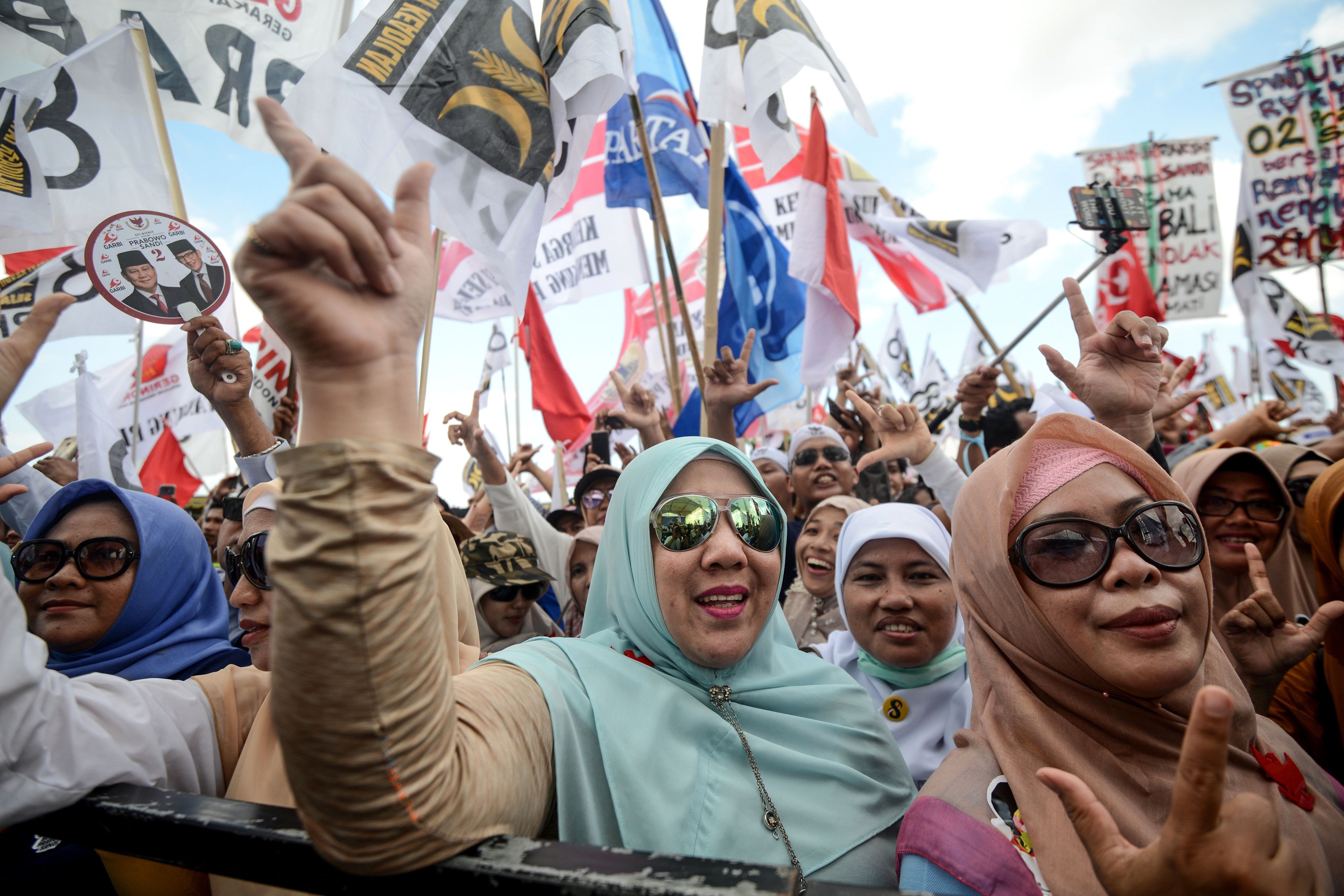 Supporters of Indonesian presidential candidate Prabowo Subianto at a campaign rally in Bali. Prabowo, who lost to current president Joko Widodo in the 2014 election, was a top military figure in the chaotic months before dictator Suharto was toppled by student protests in 1998. Photo: AFP