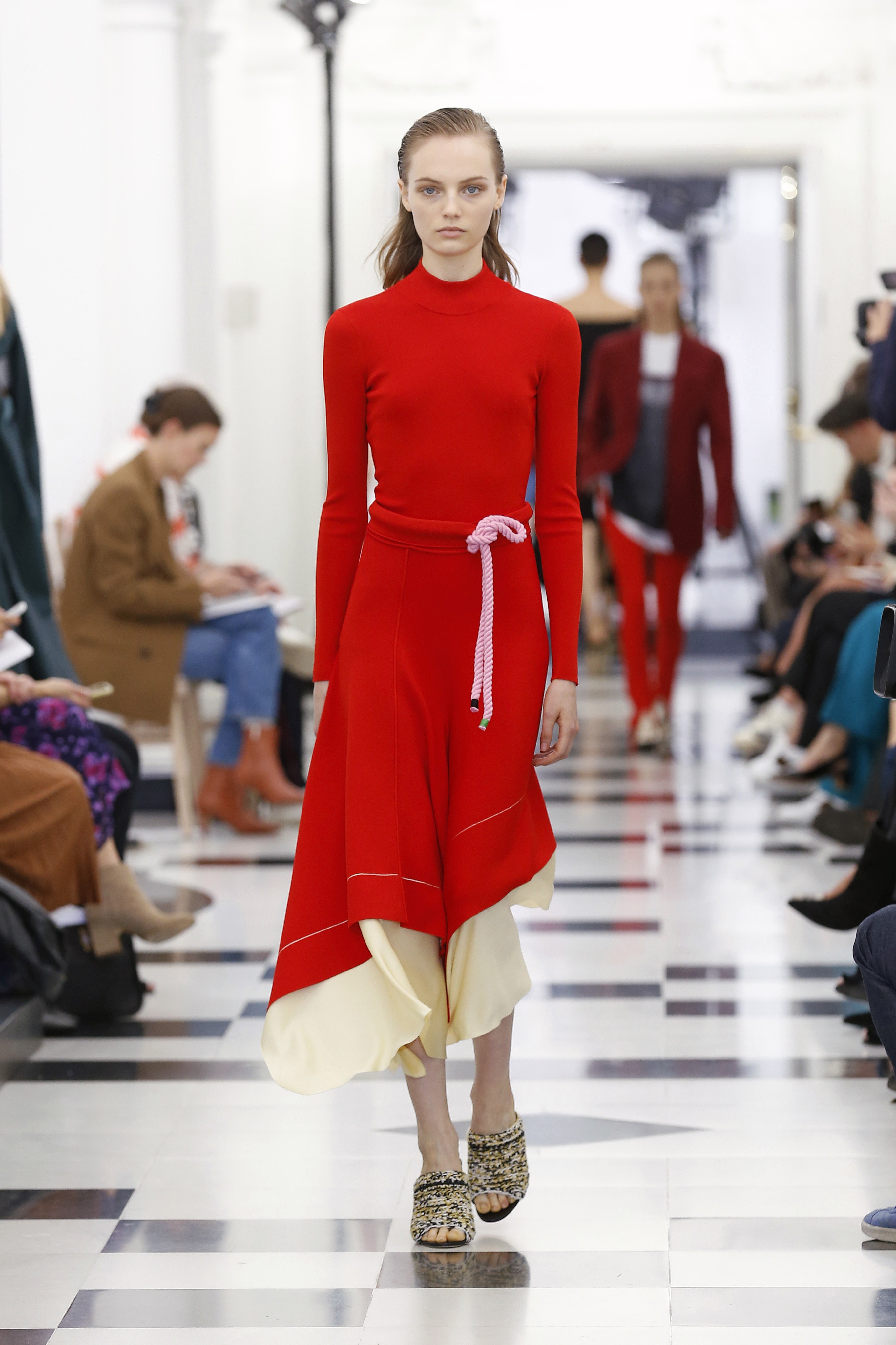 STYLE Edit: Victoria, Victoria Beckham collection channels the Italian ...