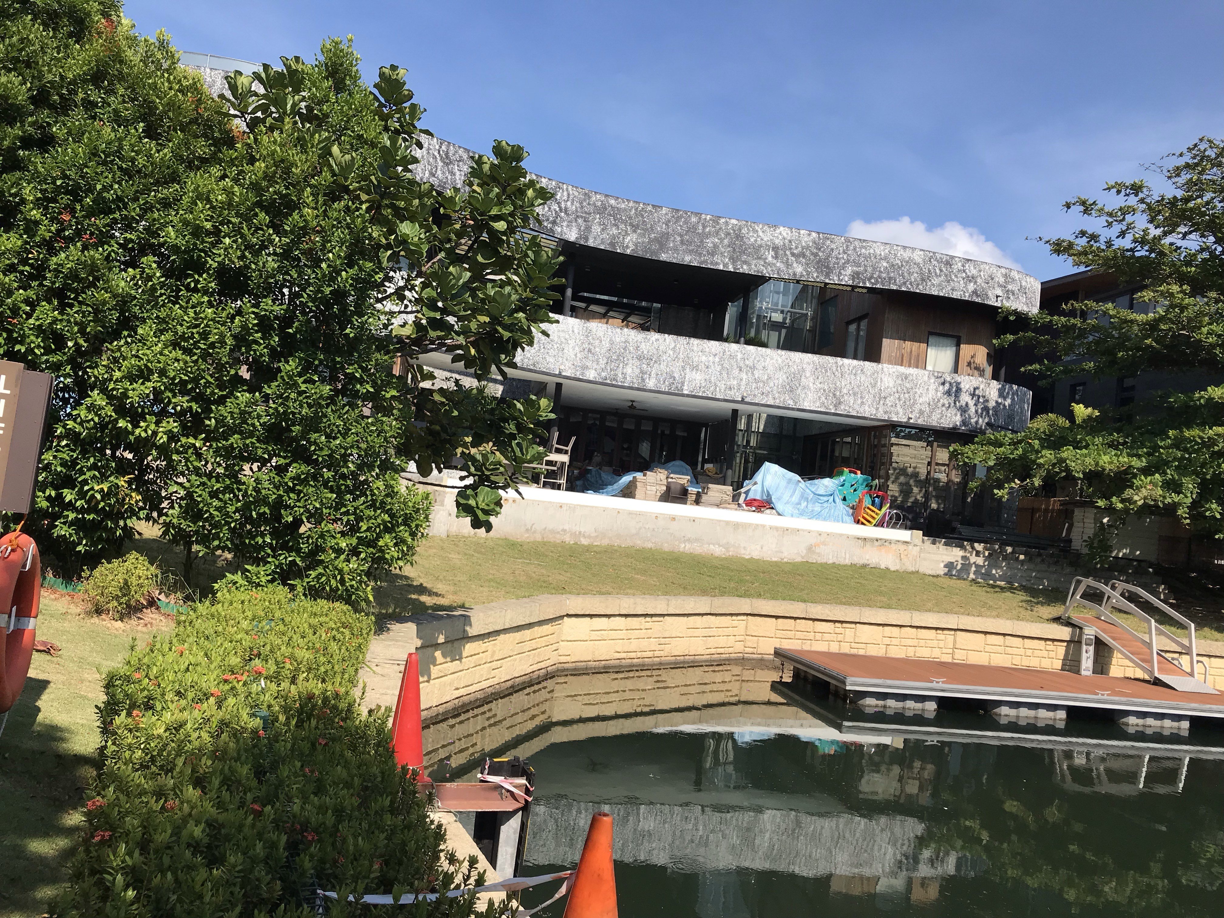 Kingsford Huray Development paid a hefty S$830 million for the Normanton Park estate. But it has been blocked from selling units there after complaints of shoddy work. Photo: Serene Goh