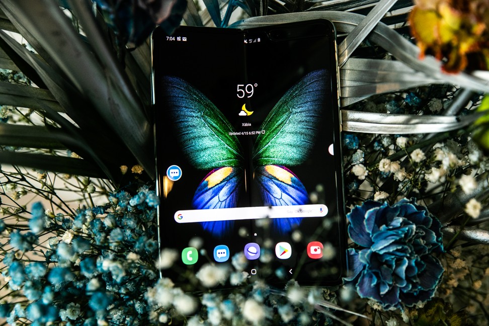 Samsung have postponed release of the Galaxy Fold after a number of problems with review devices. Photo: Jeenah Moon/Bloomberg