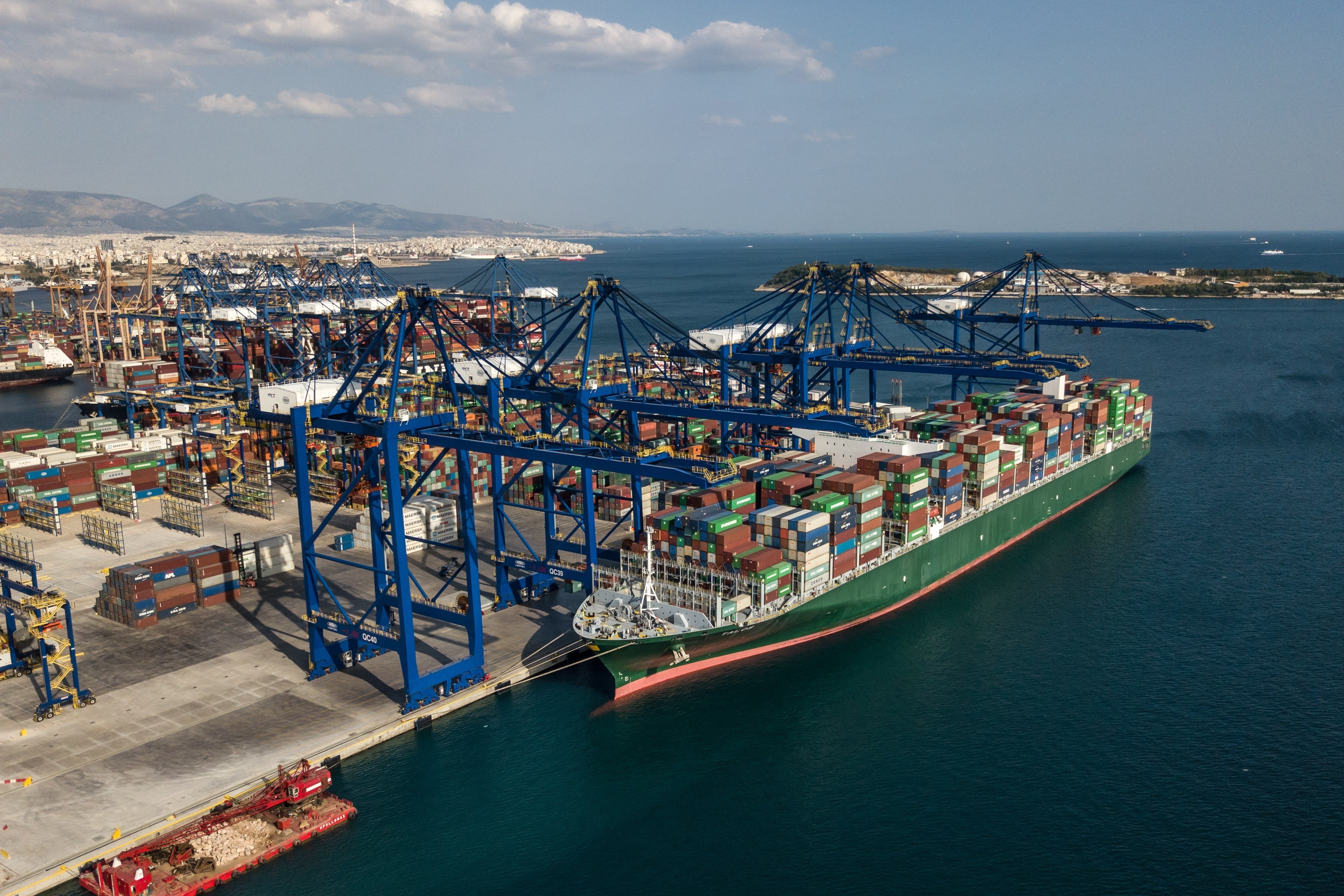 Beijing believes growing trade between China and Europe will transform the Port of Piraeus in Greece. Photo: Xinhua