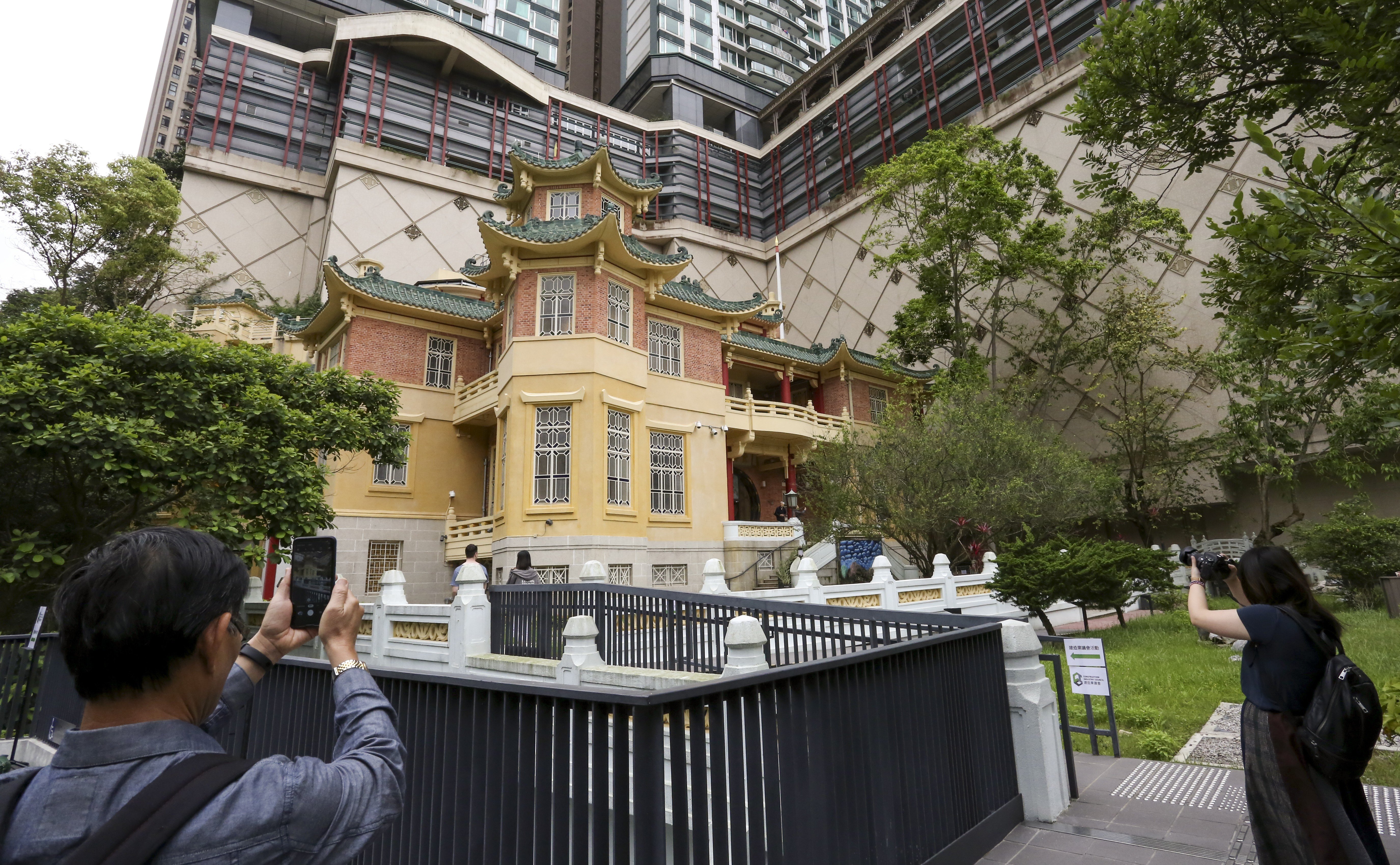 Hong Kong S Haw Par Mansion Reopens But There Is Disenchantment