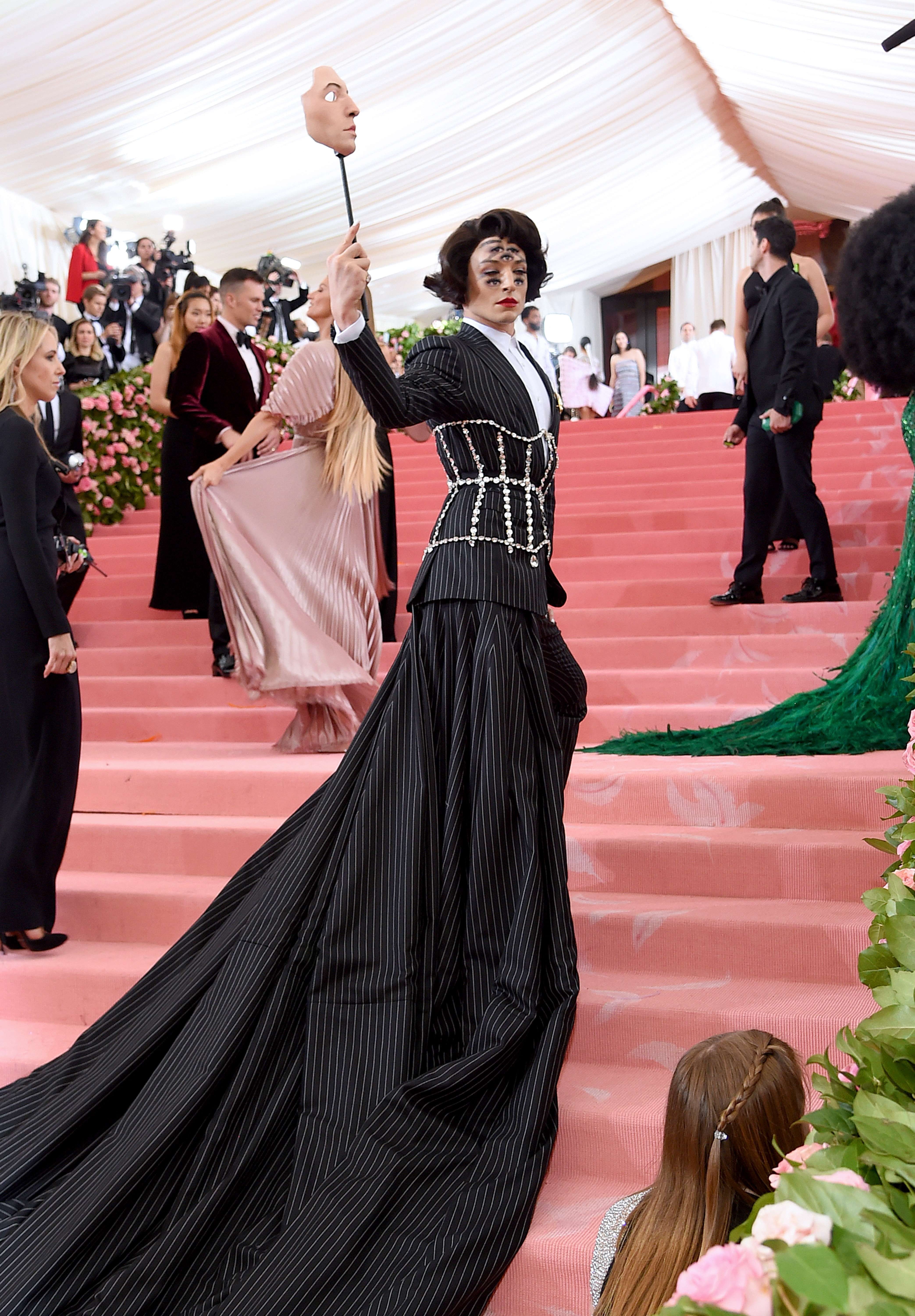Met Gala 2019 Worst Dressed / Read on for page six style's red carpet
