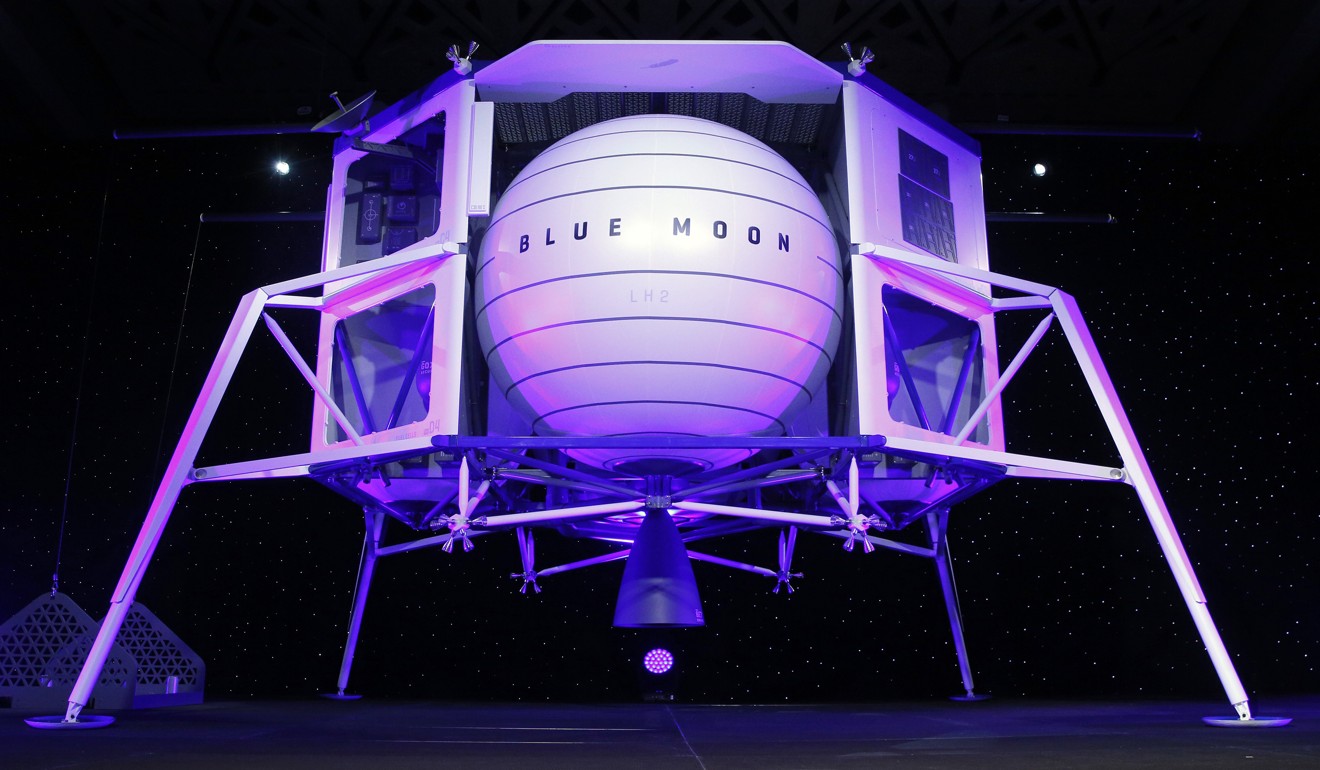 Flipboard Amazon’s Jeff Bezos unveils ‘Blue Moon’ project as he shoots