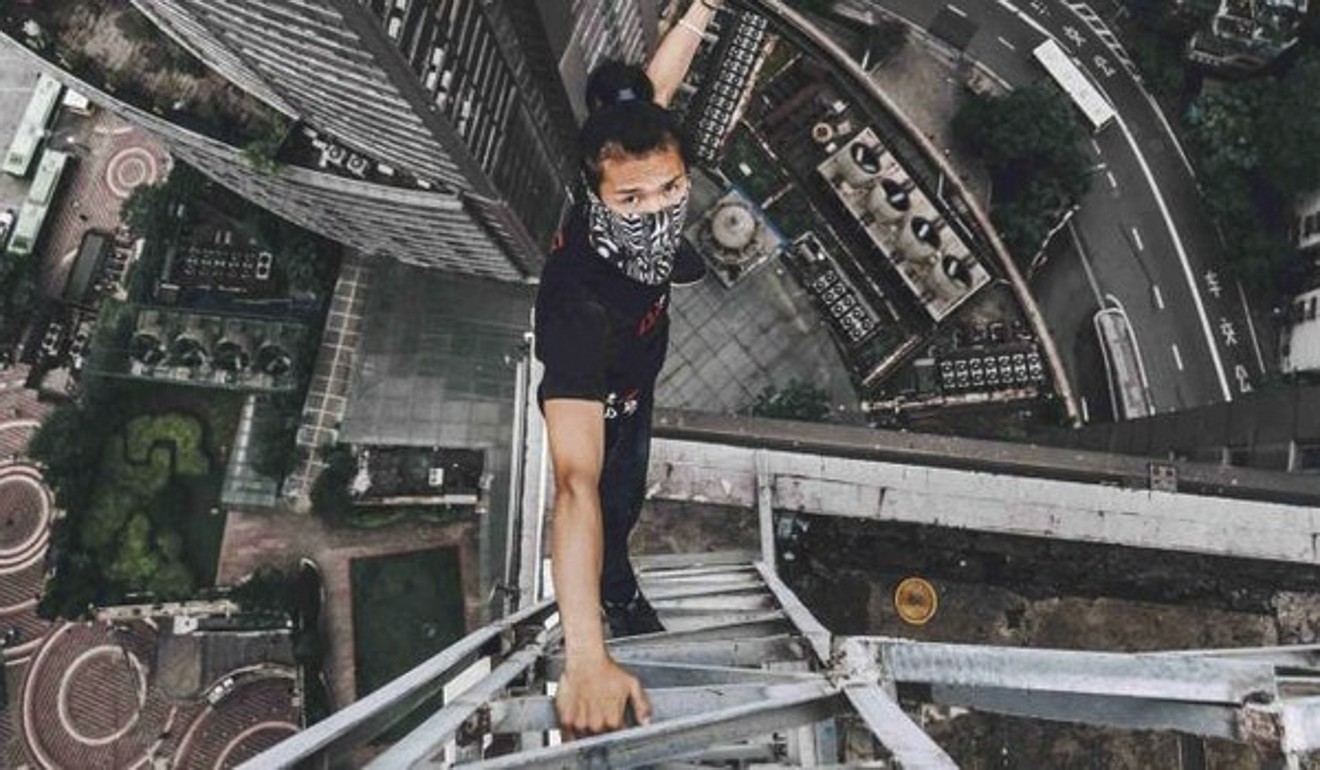 Family Of Chinese Rooftopper Killed In Fall Sue Live-streaming App, Win ...