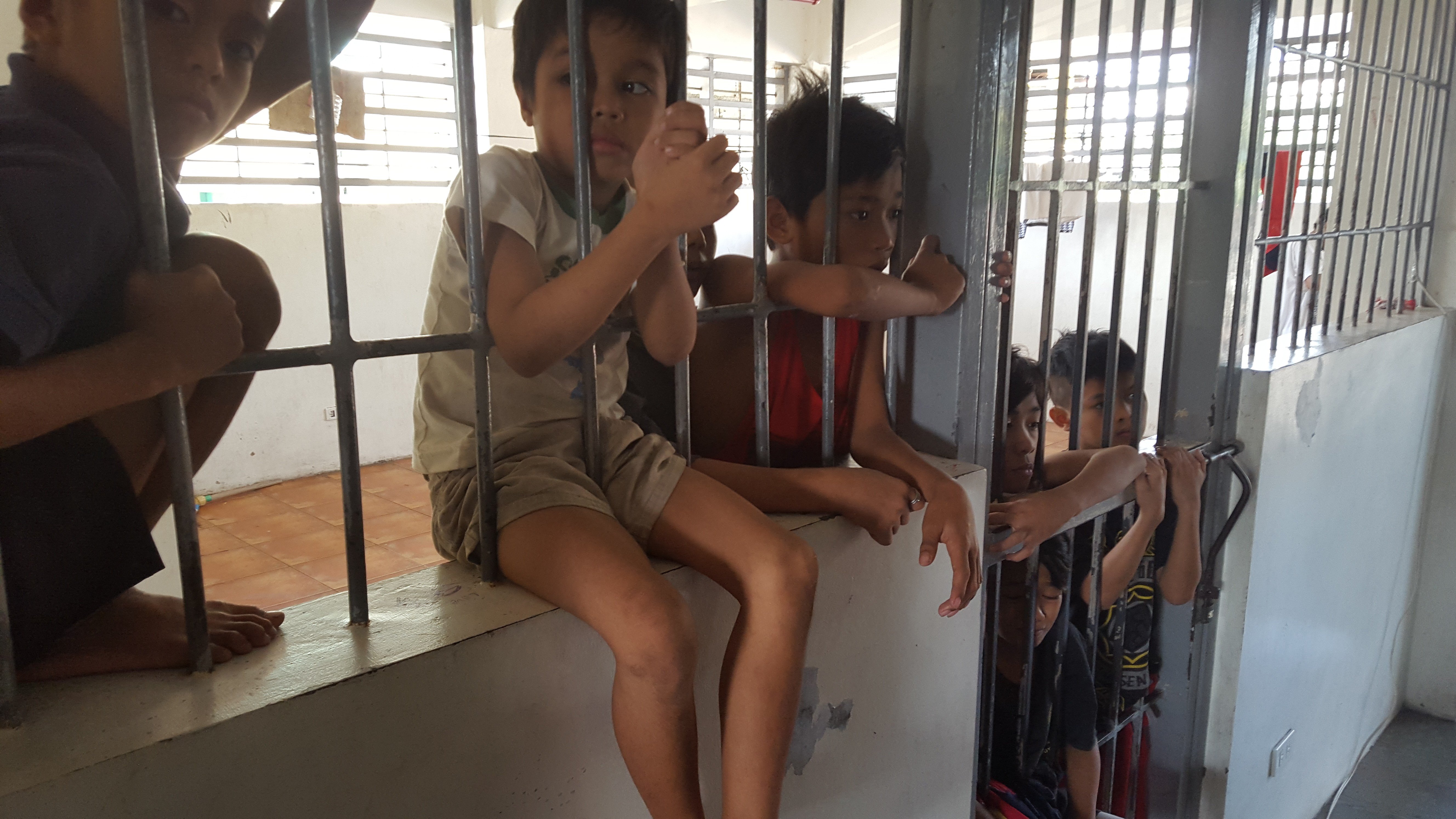 Filipino children, many of them arrested for minor crimes or for breaking arbitrary curfews, can remain confined in appalling conditions for months or even years. Photo: courtesy of Preda Foundation
