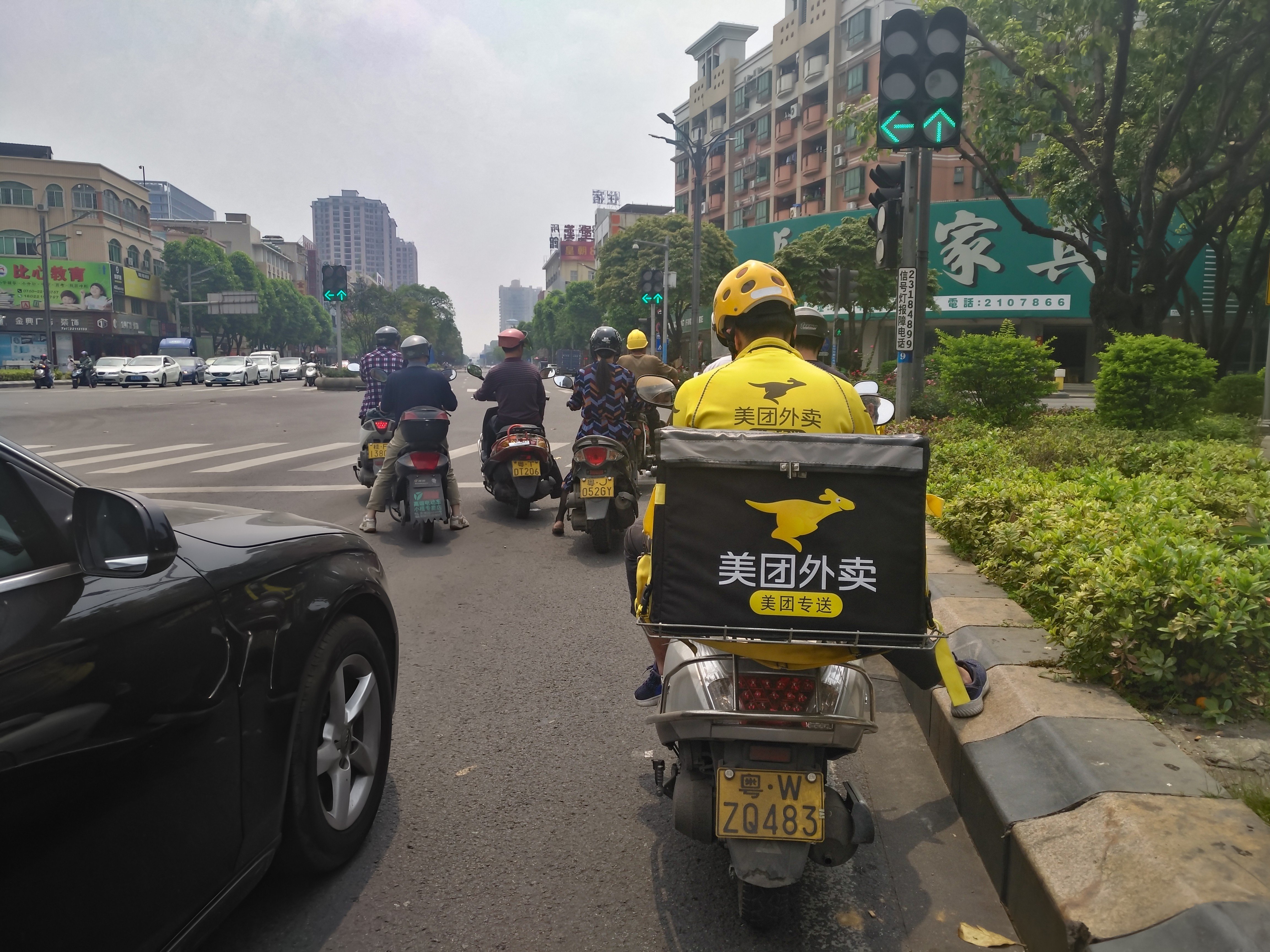 Meituan Dianping food delivery business posted a 70.1 per cent year-on-year increase in revenue to 19.2 billion in the quarter ended March. Photo: Handout