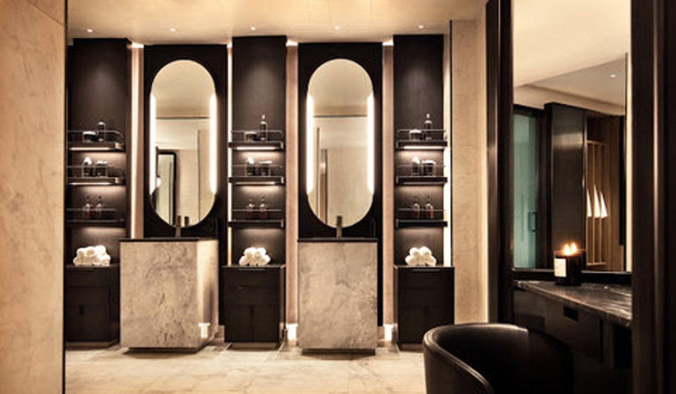 The changing rooms at E Madison were nearly empty each time I visited. Photo: Equinox