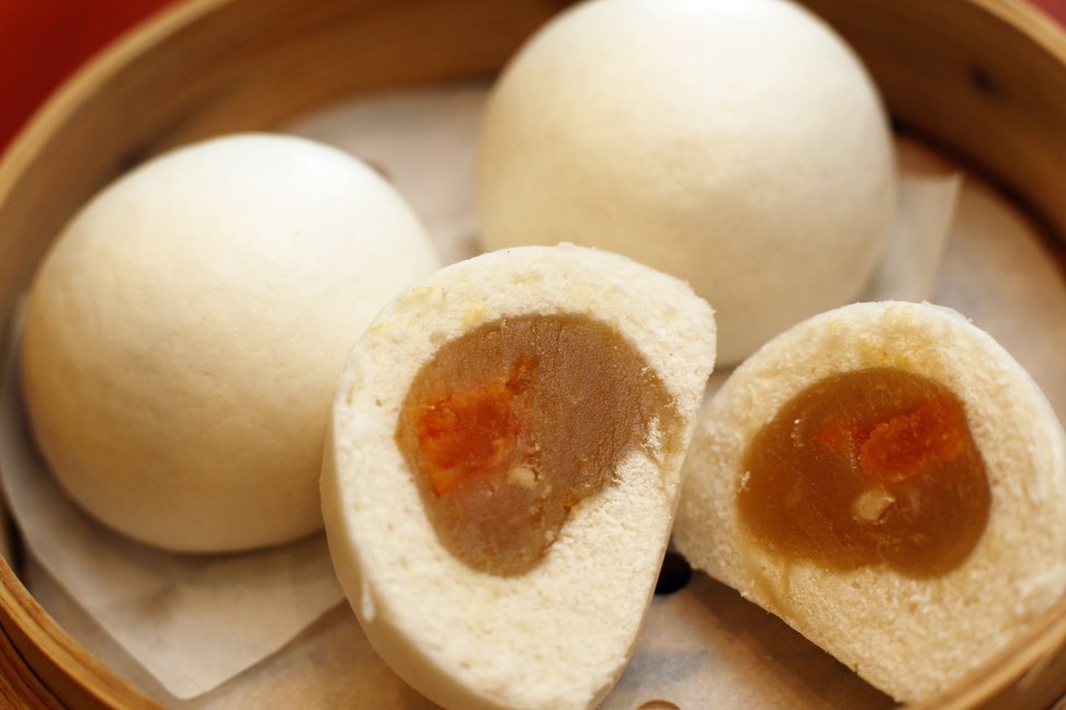 Steamed buns with lotus paste by Fook Lam Moon. Photo: May Tse