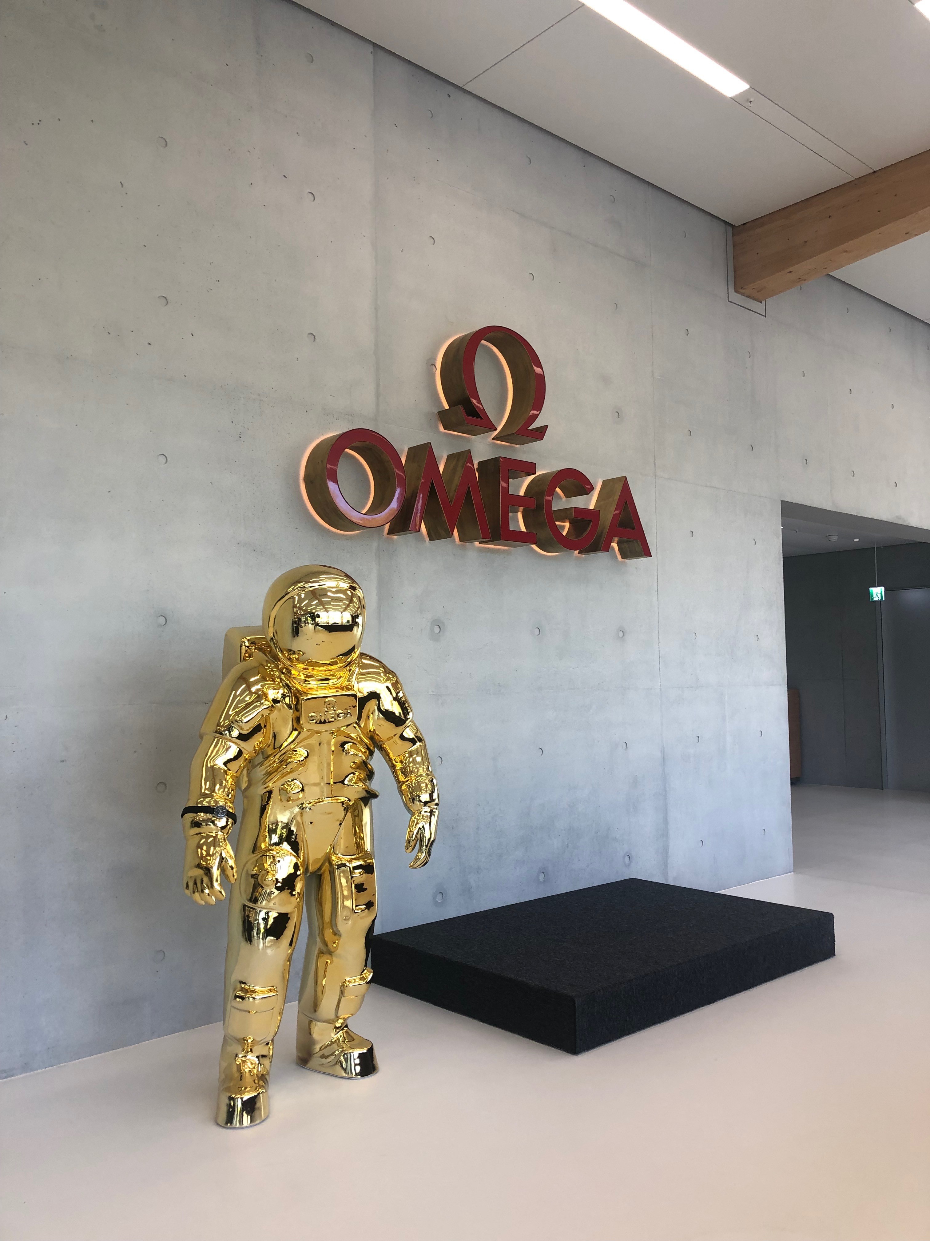 Omega clearance golden astronaut