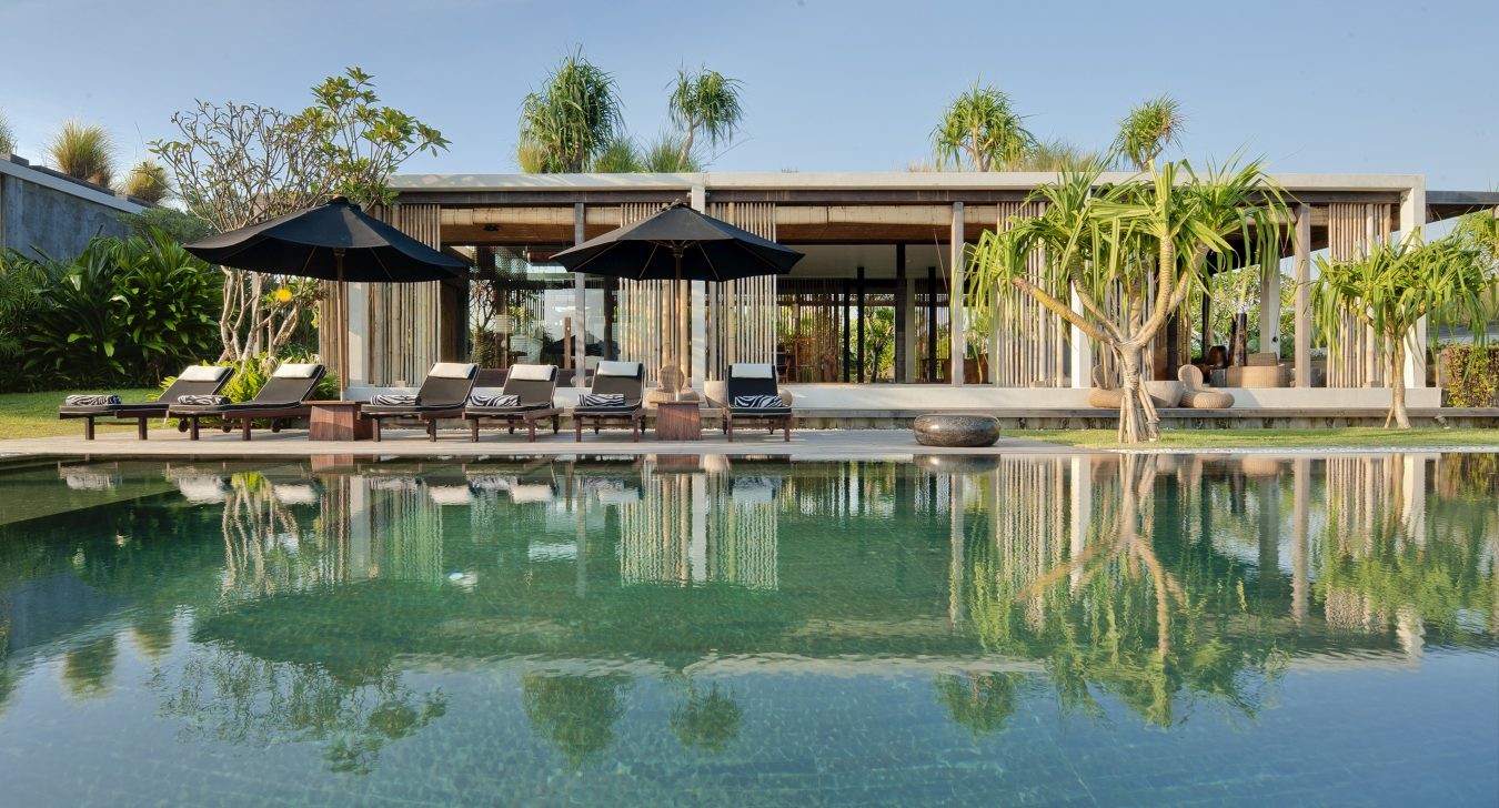The three-bedroomed Villa Tantangan, on the Indonesian island of Bali, was designed to be removed from the energy grid by minimising its energy consumption through the use of solar panels.